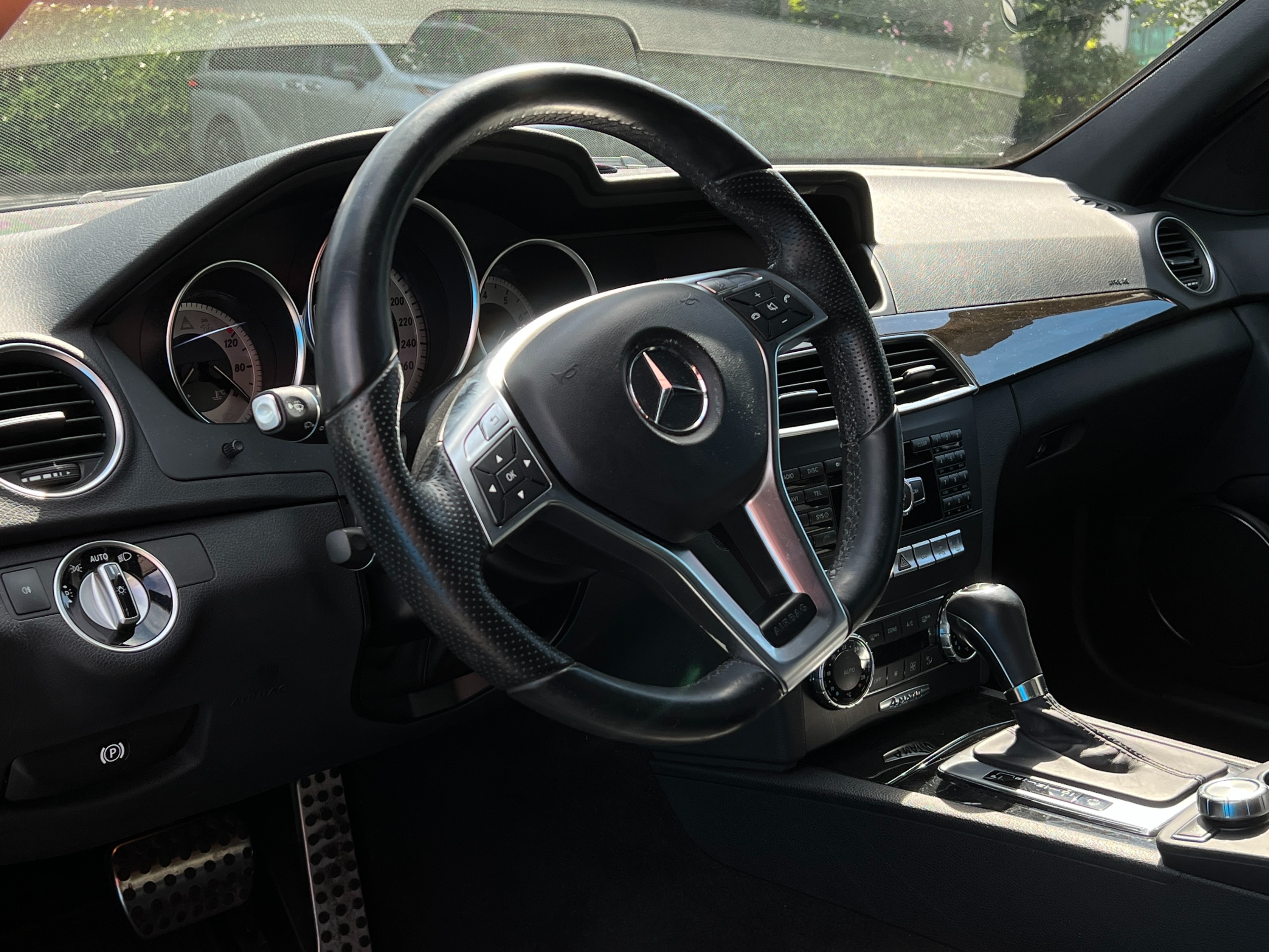 2014 Mercedes-Benz C350 - Image 9