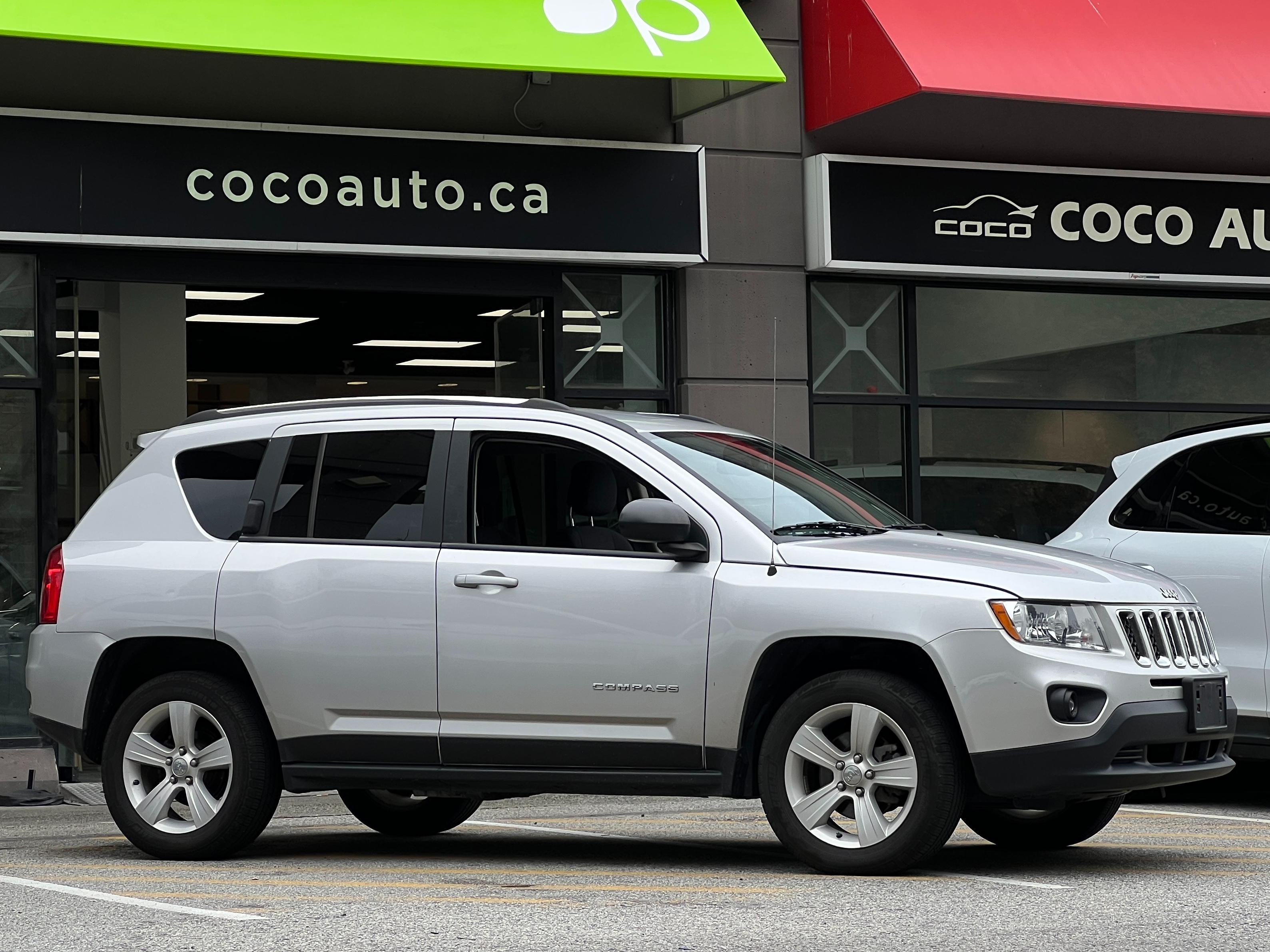 2013 Jeep Compass | No accident - Image 2