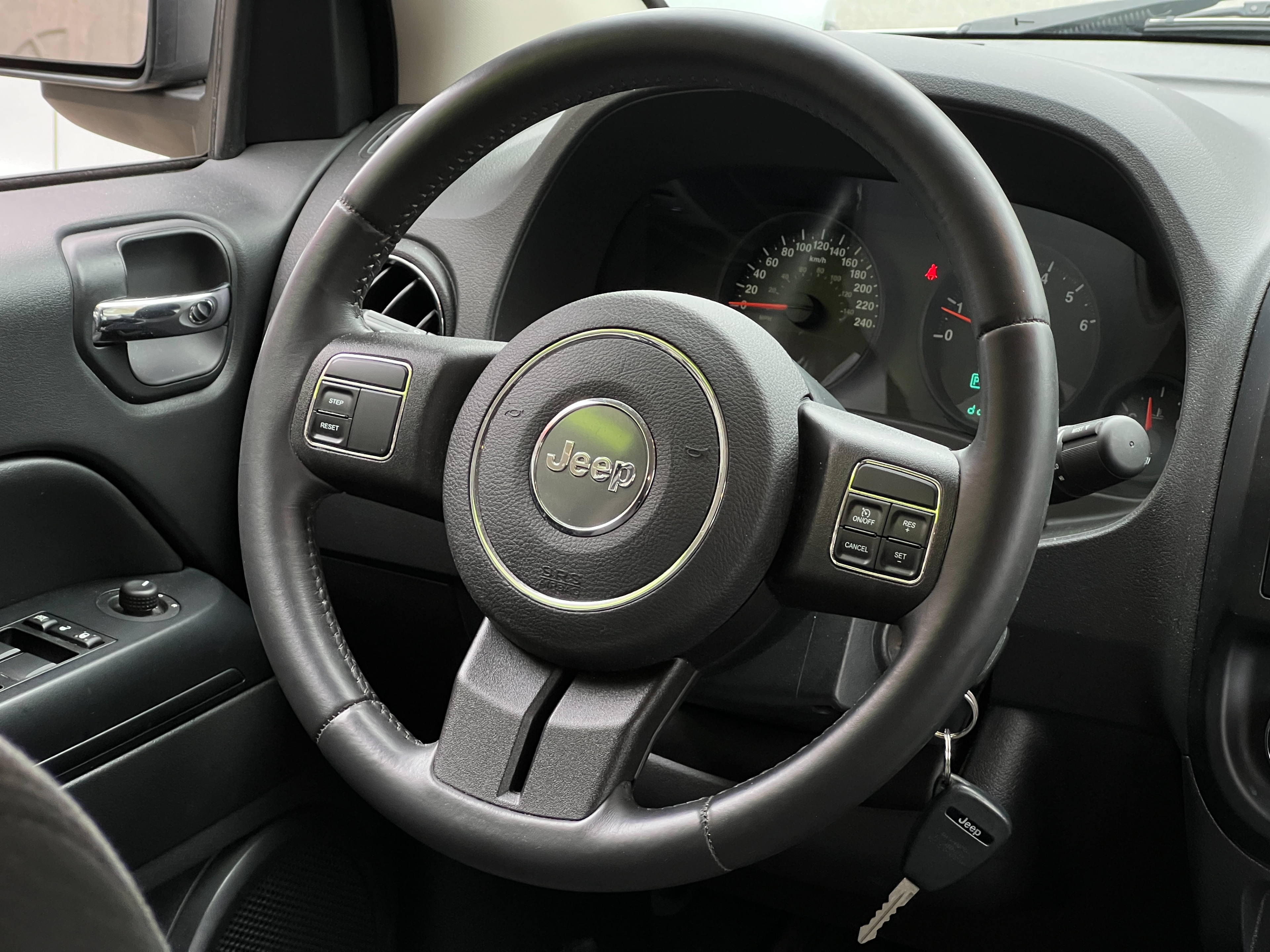 2013 Jeep Compass | No accident - Image 9