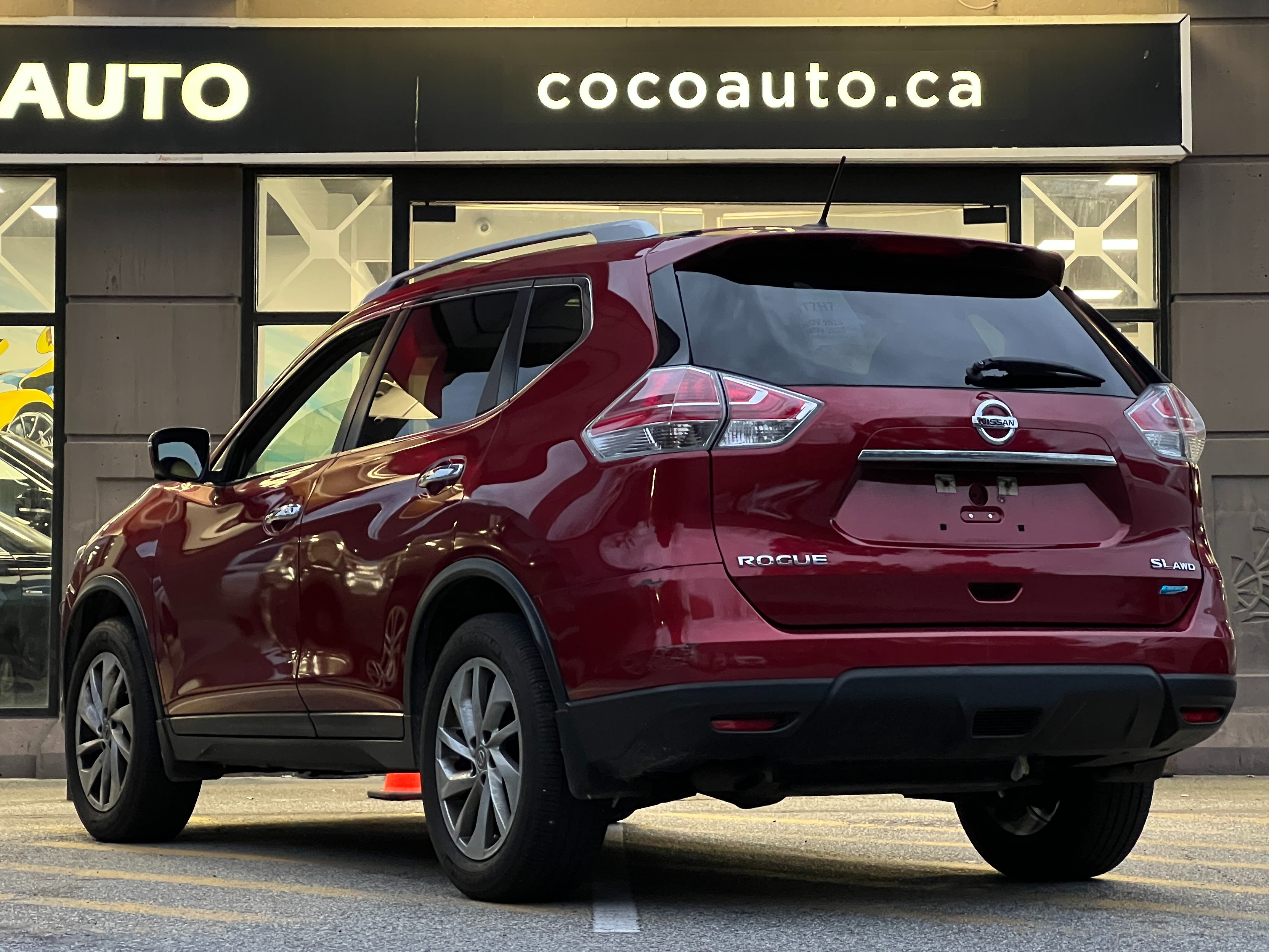 2015 Nissan Rogue SL | Non-collision | BC Local - Image 6