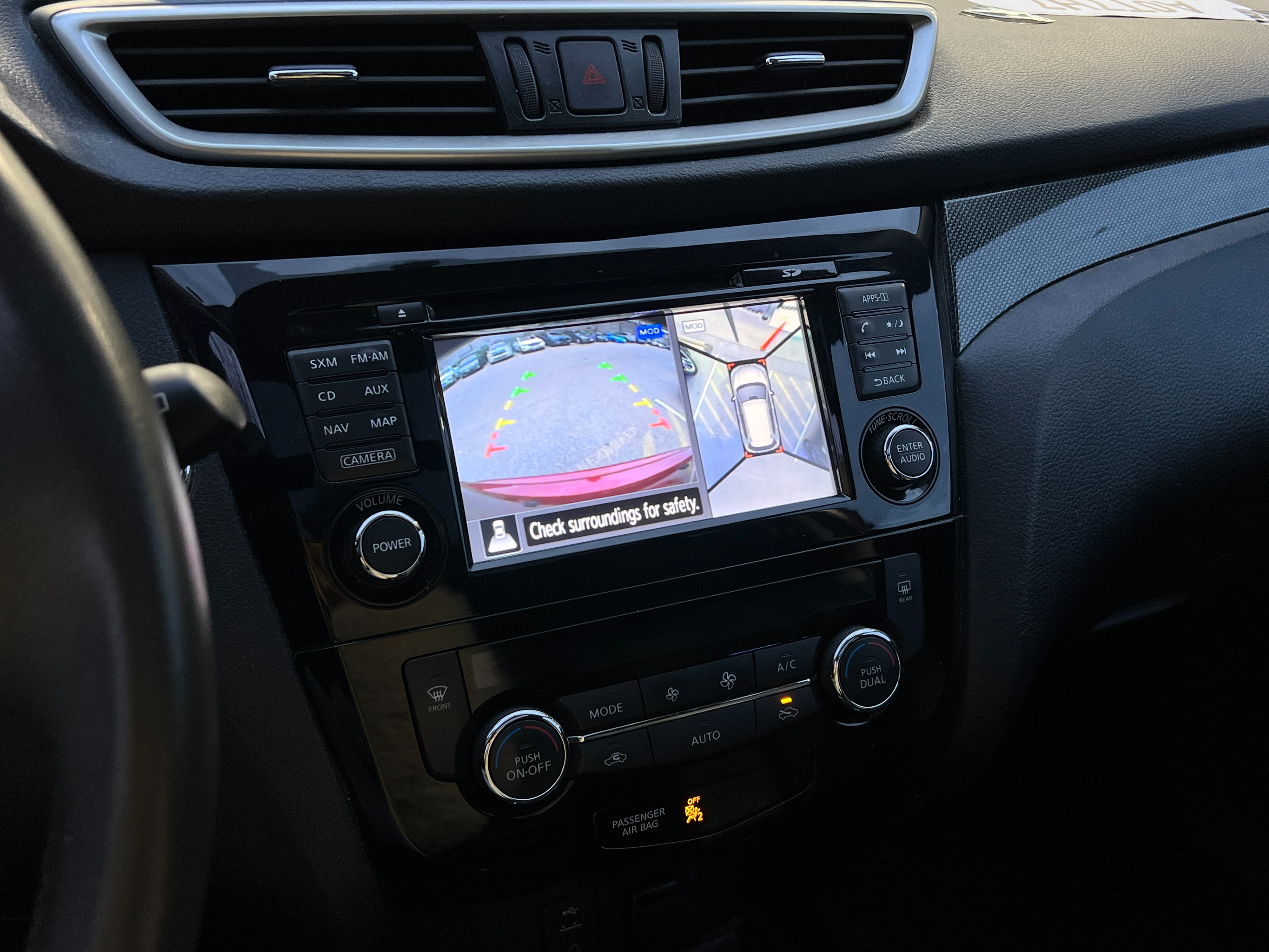 2015 Nissan Rogue SL | Non-collision | BC Local - Image 9