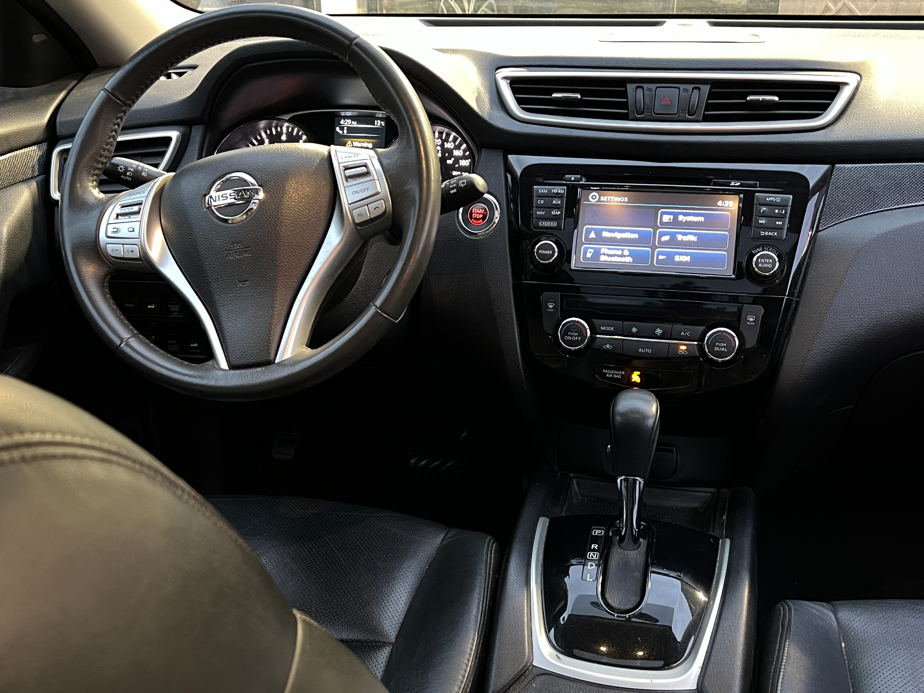 2015 Nissan Rogue SL | Non-collision | BC Local - Image 11