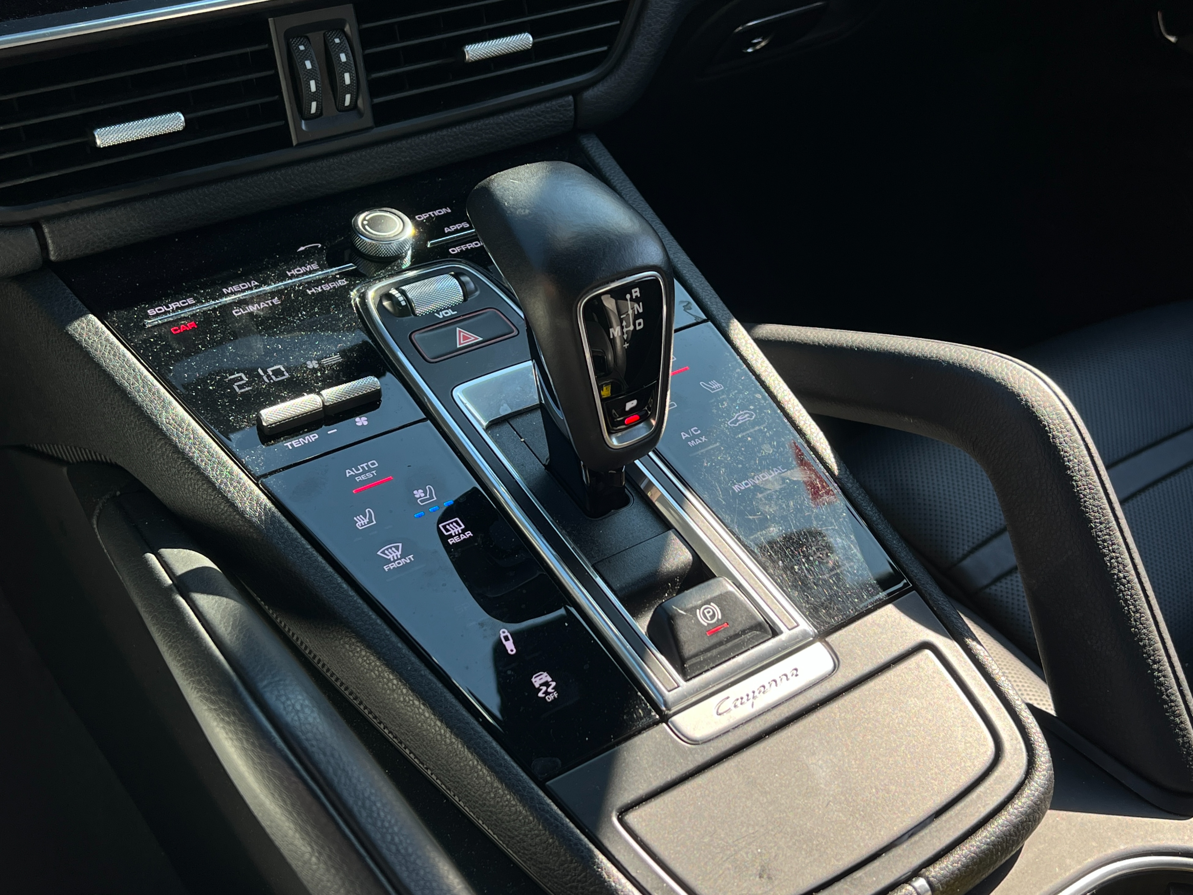 2020 Porsche cayenne e-hybrid - Image 11