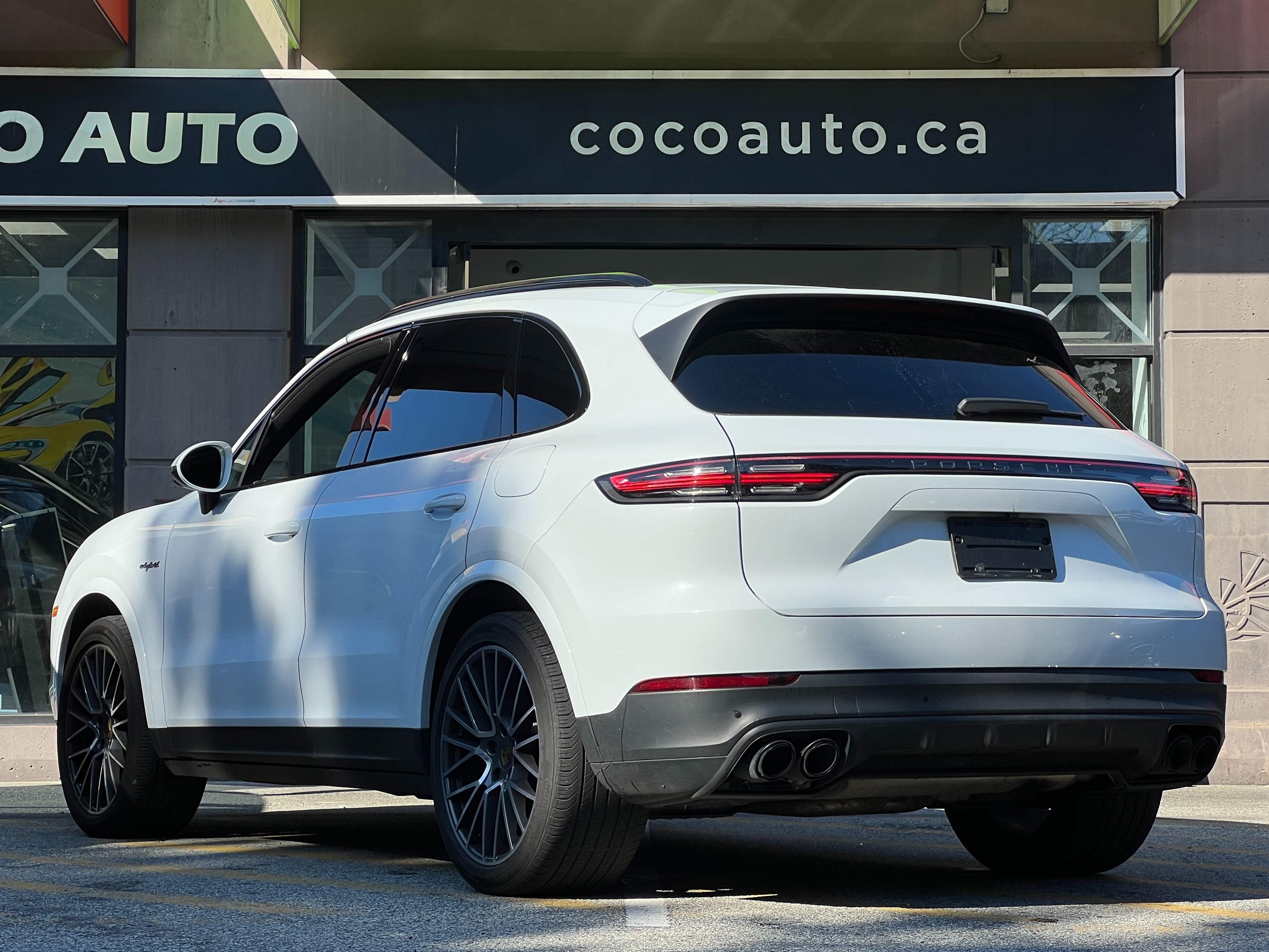 2020 Porsche cayenne e-hybrid - Image 6