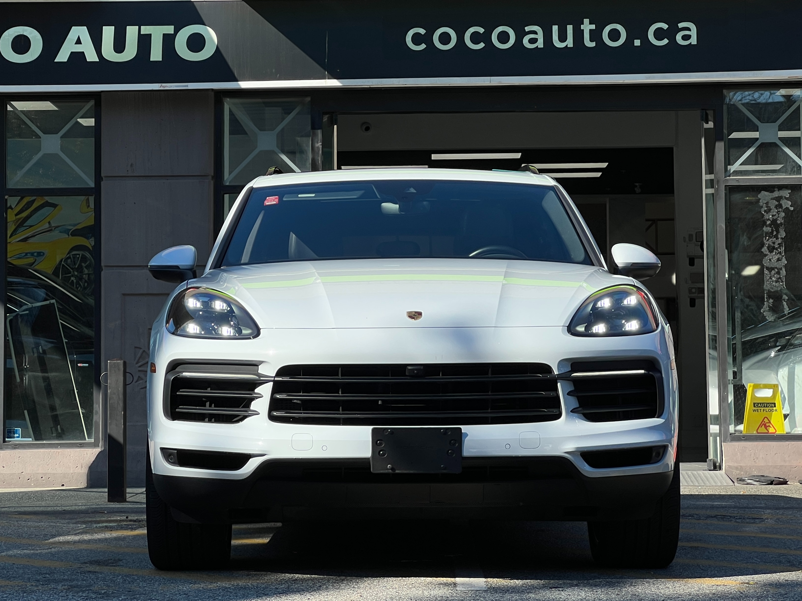2020 Porsche cayenne e-hybrid - Image 3
