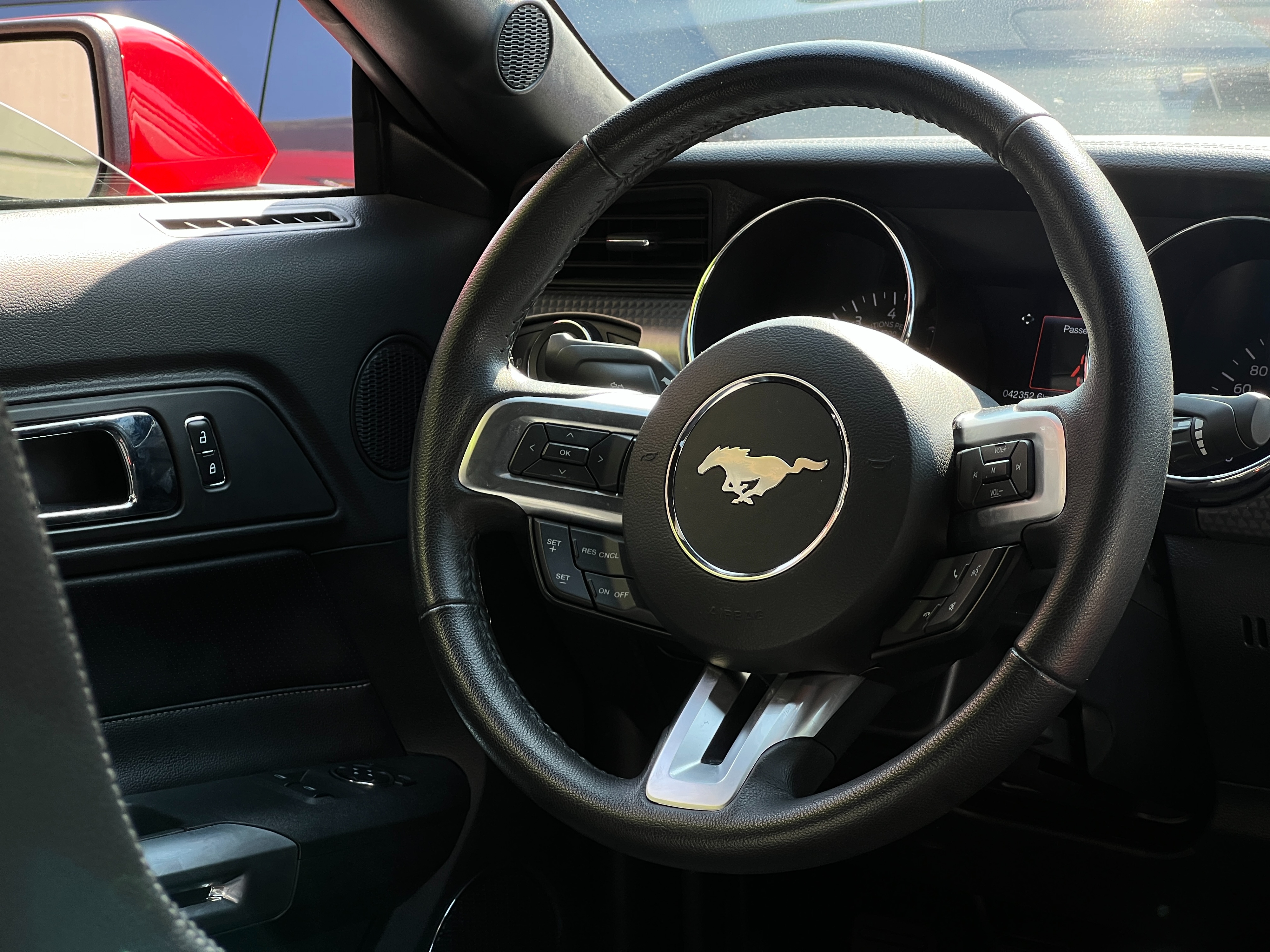 2015 Ford mustang gt 5.0 performance package | no accident |  manual transmission - Image 14