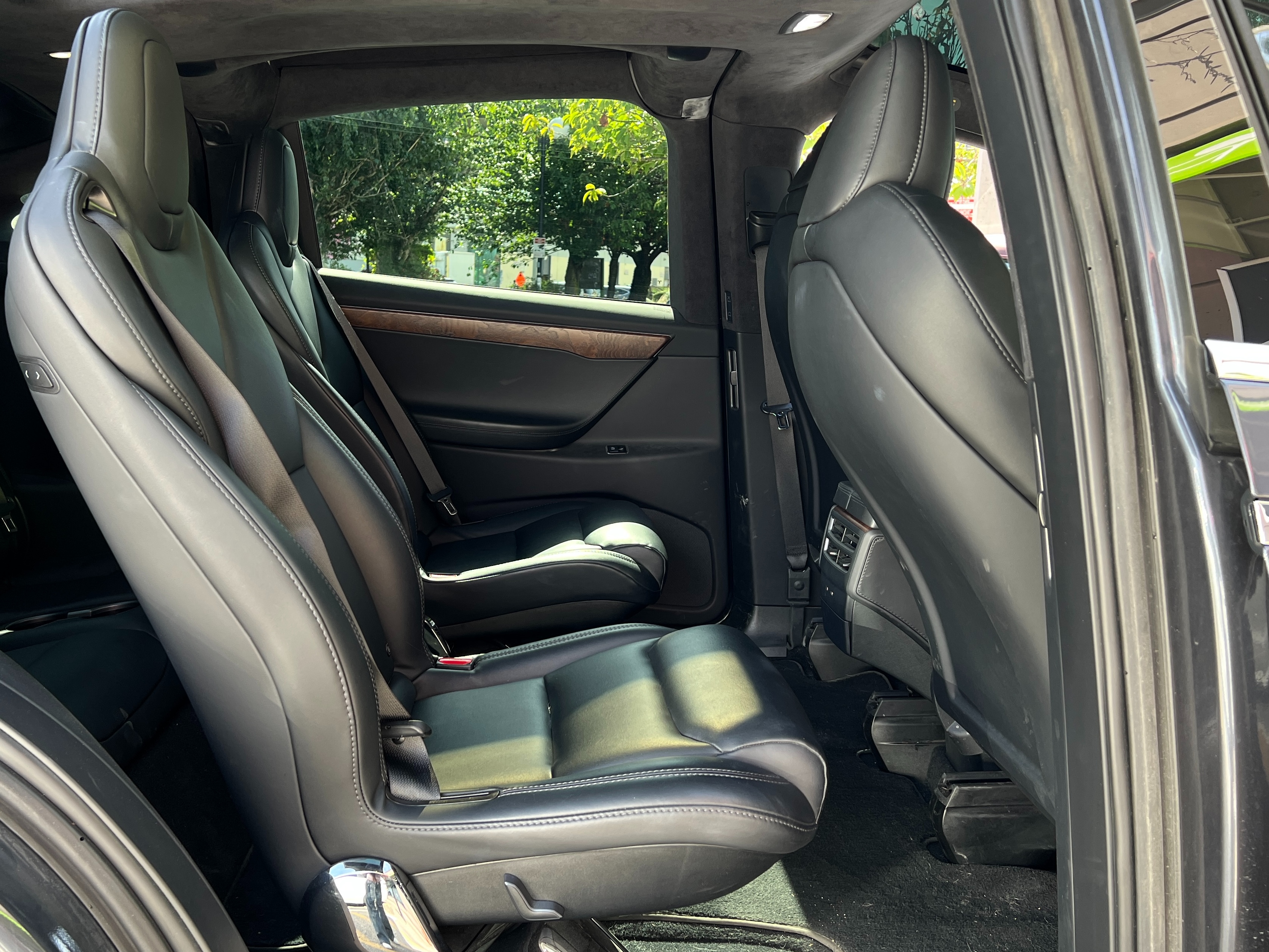 2021 Tesla Model x - Image 12