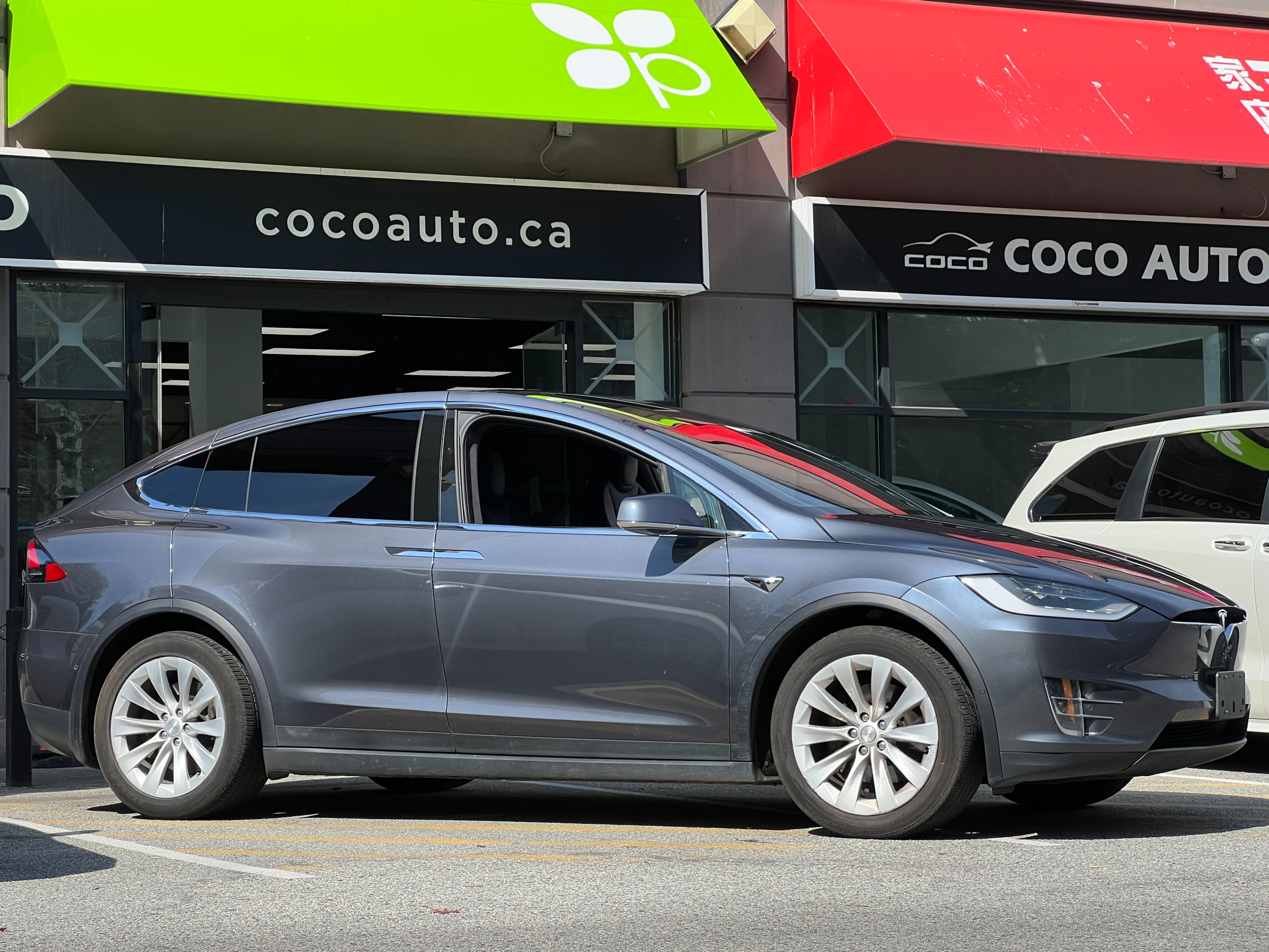 2021 Tesla Model x - Image 2