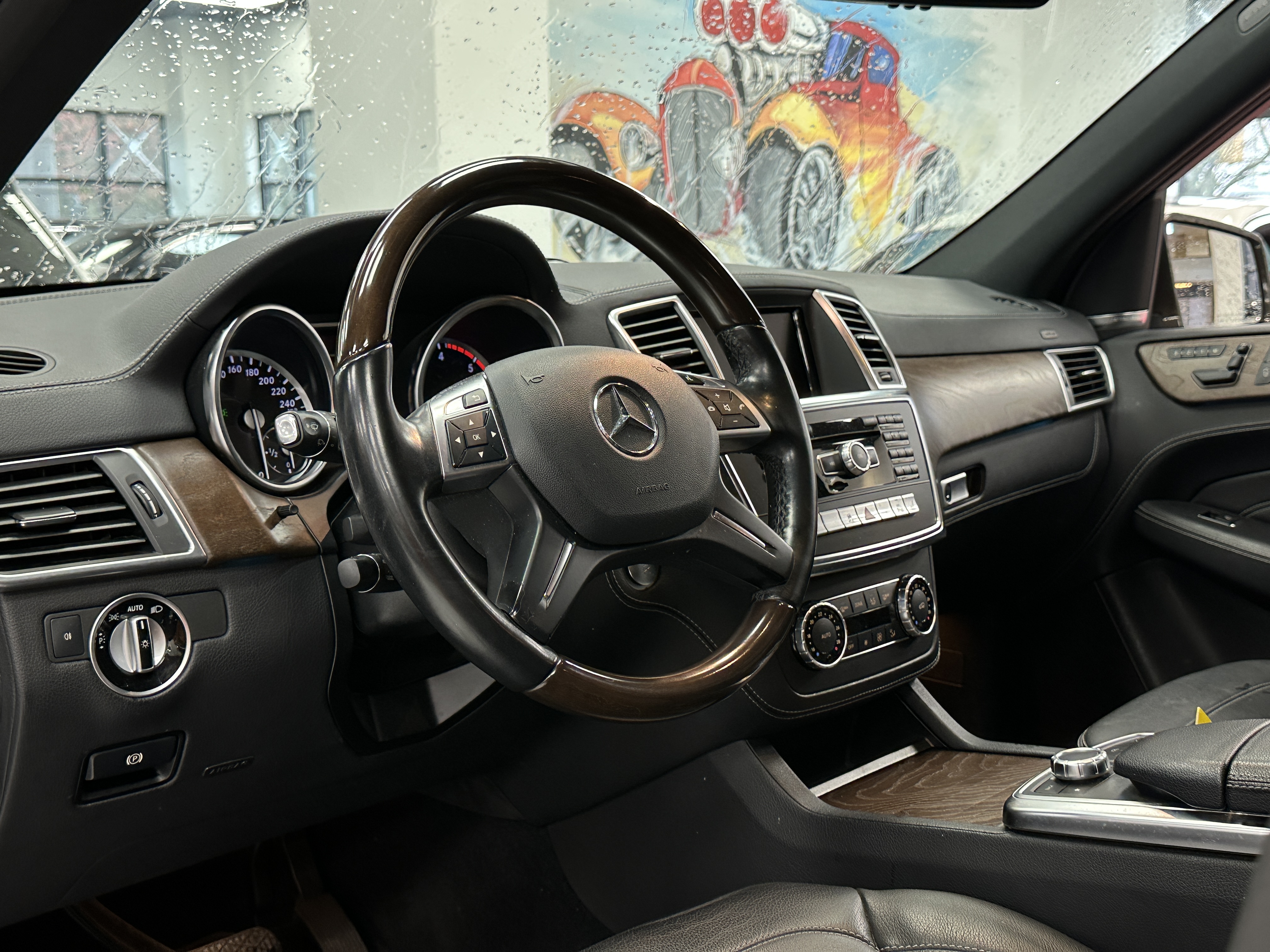 2014 Mercedes-Benz ML350 - Image 10