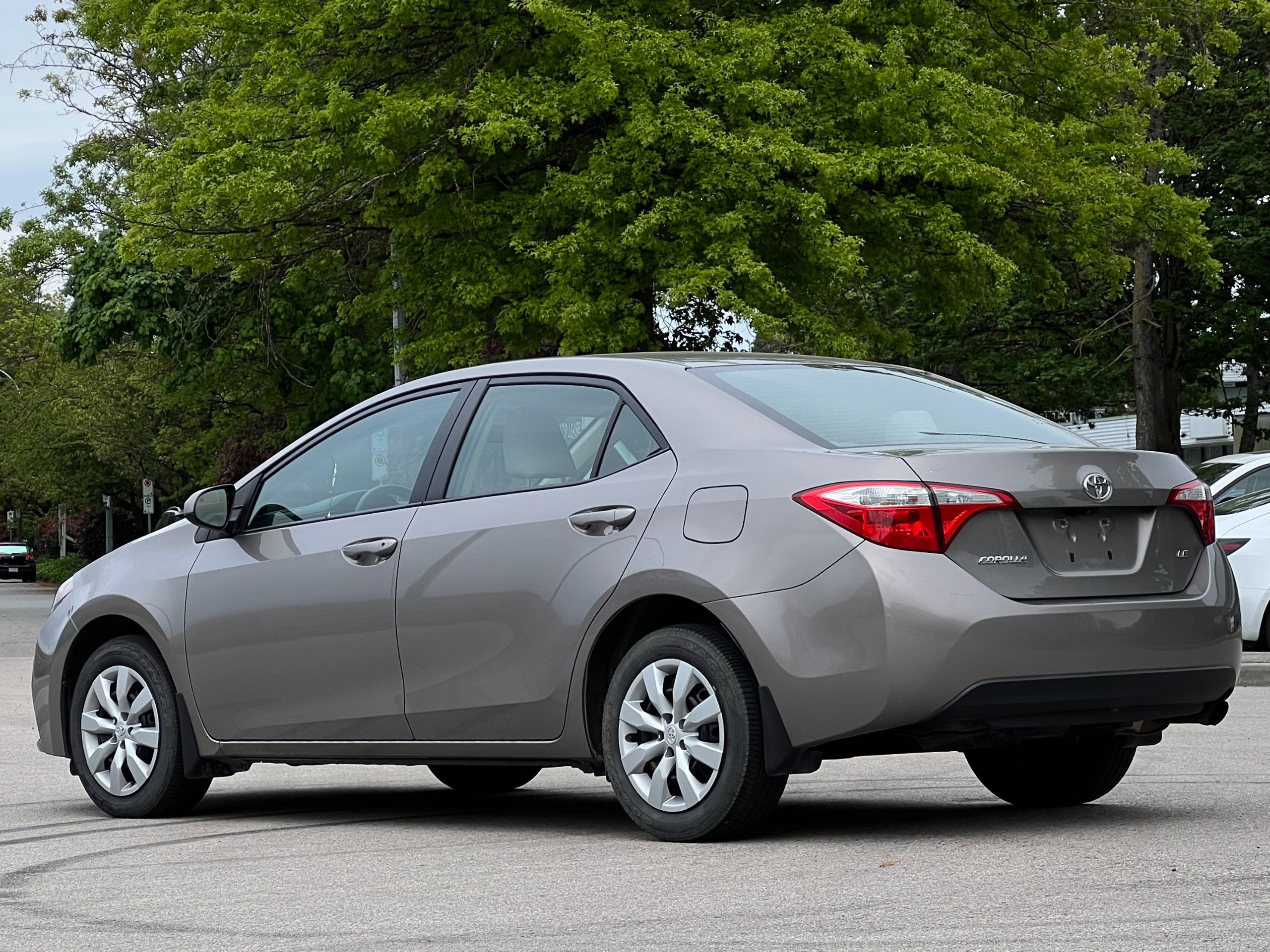 2015 Toyota Corolla LE | No accident | BC Local - Image 7