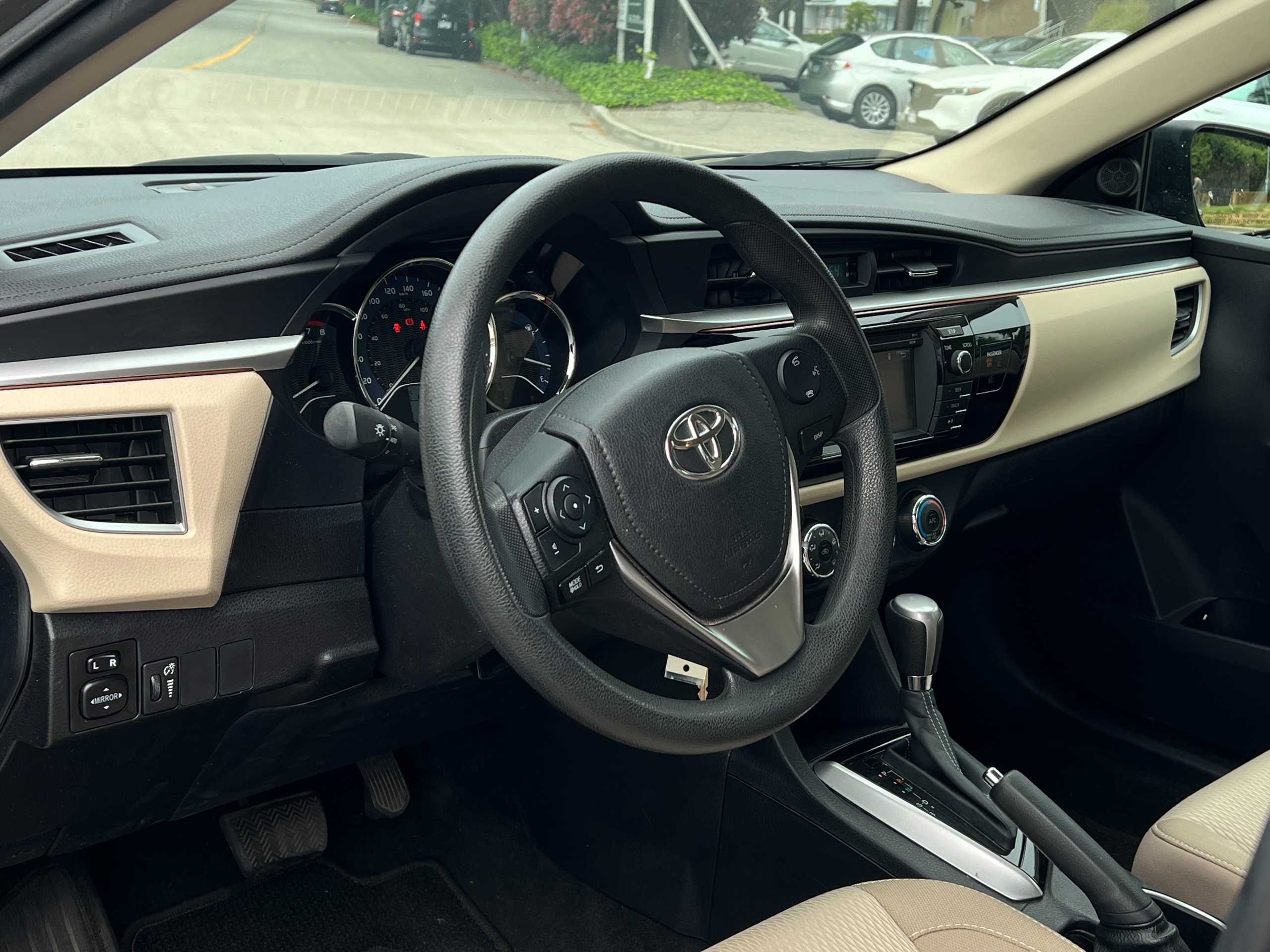 2015 Toyota Corolla LE | No accident | BC Local - Image 13