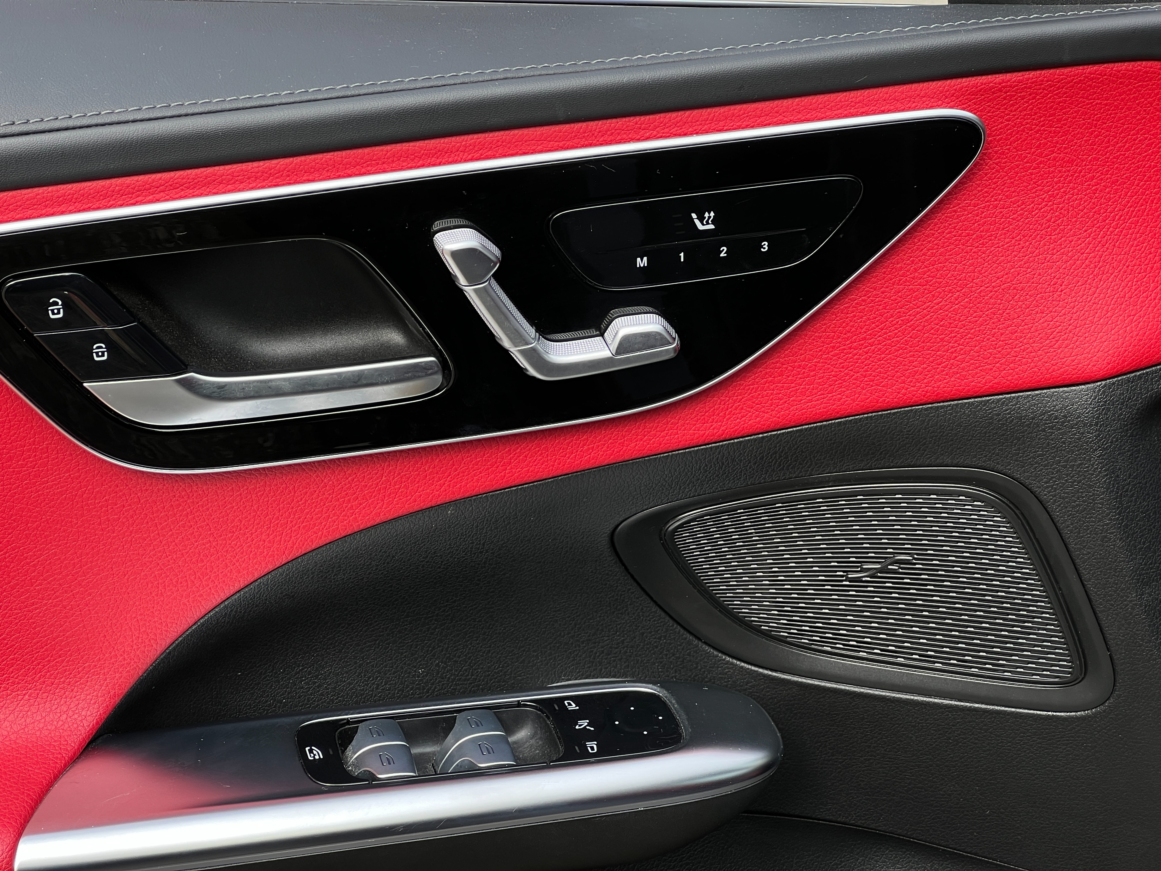 2022 Mercedes-Benz C300 - Image 9