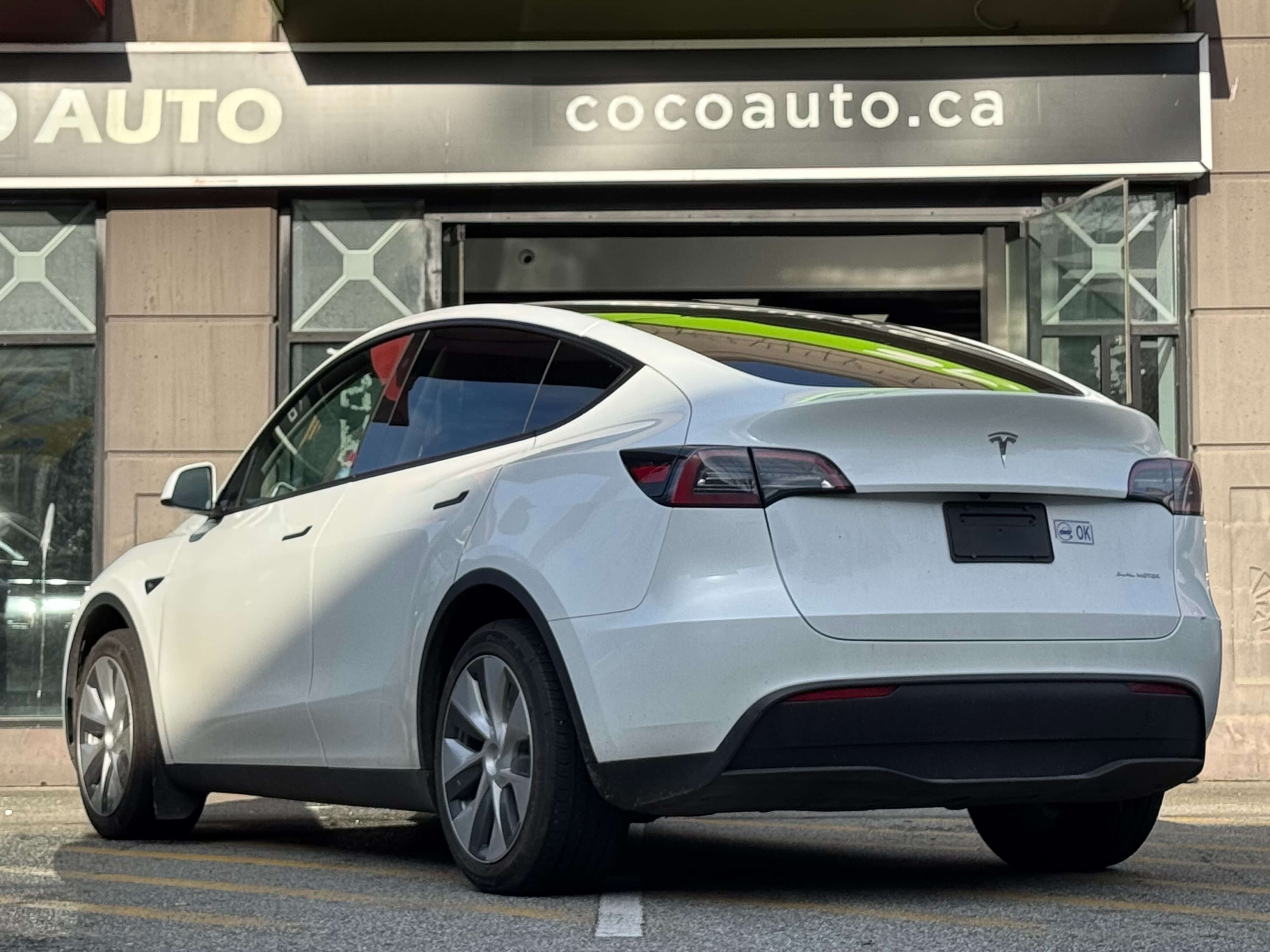 2023 Tesla Model Y long range AWD | BC Local - Image 6