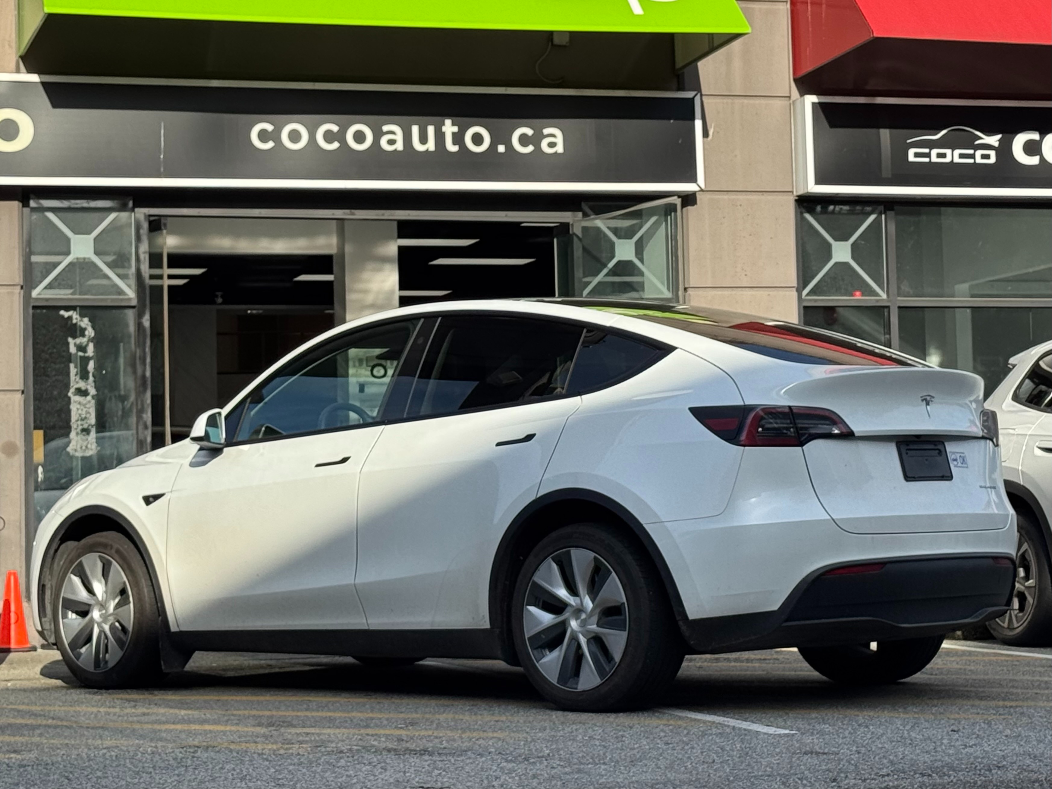 2023 Tesla Model Y long range AWD | BC Local - Image 7