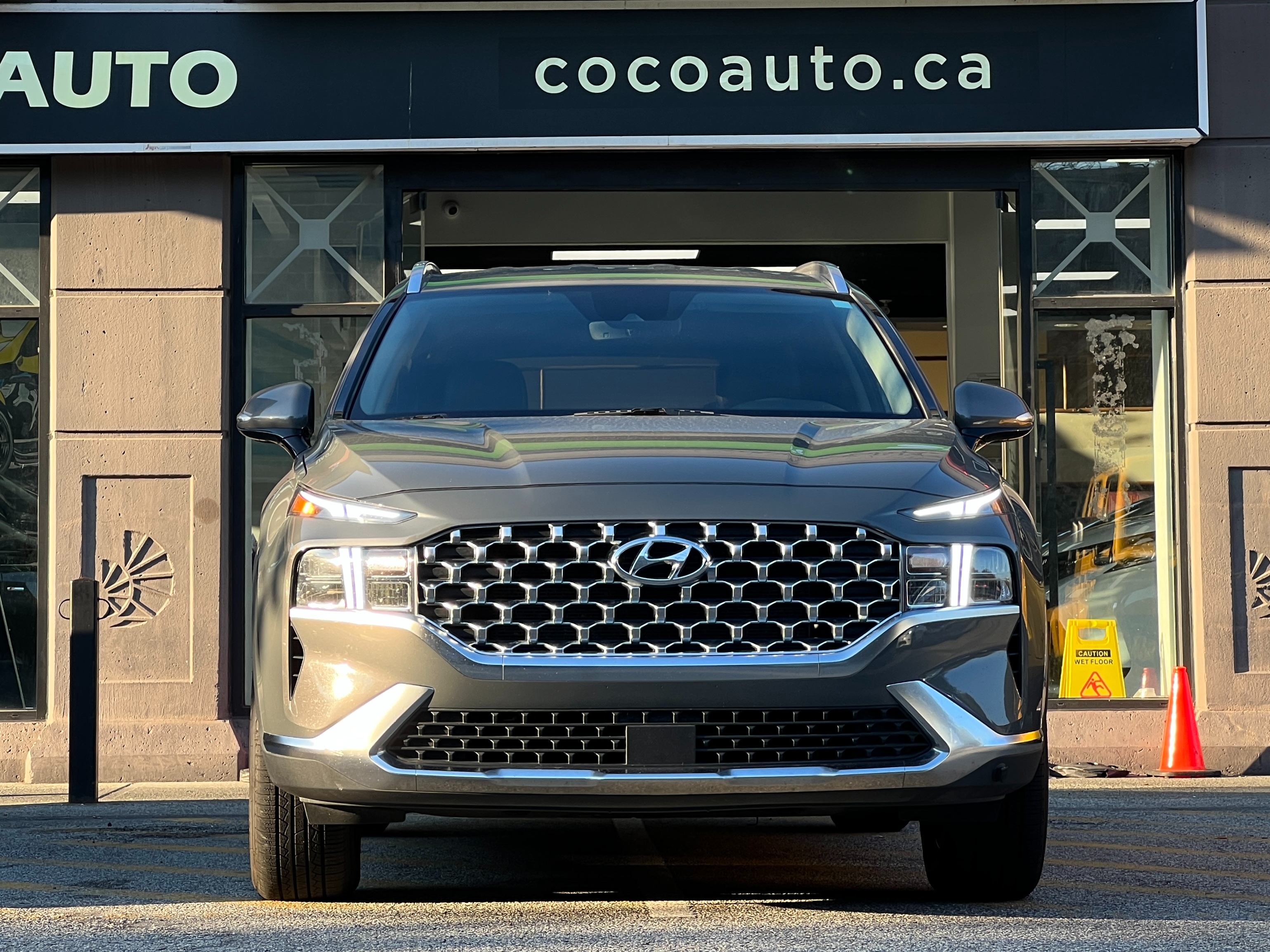 2022 Hyundai Santa Fe Preferred ｜ No accident - Image 3