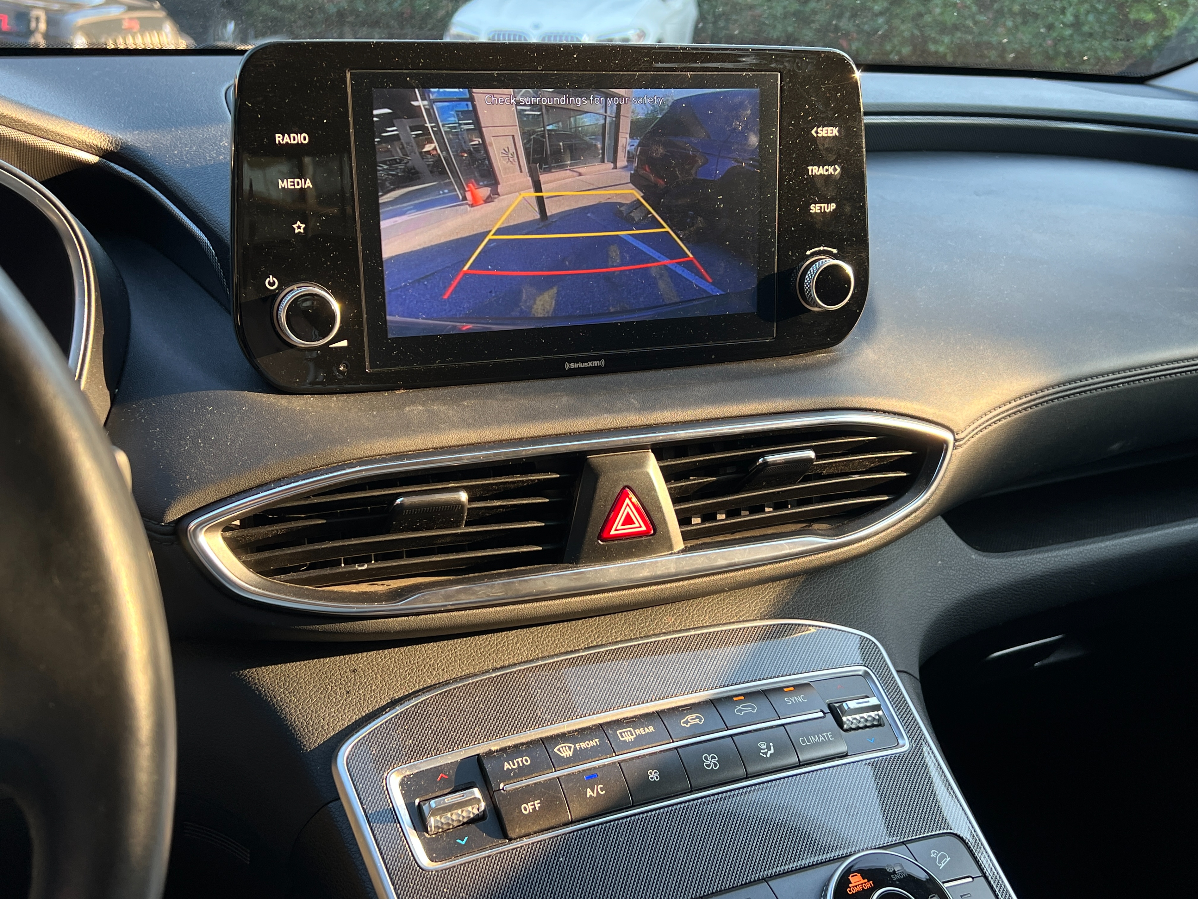2022 Hyundai Santa Fe Preferred ｜ No accident - Image 13