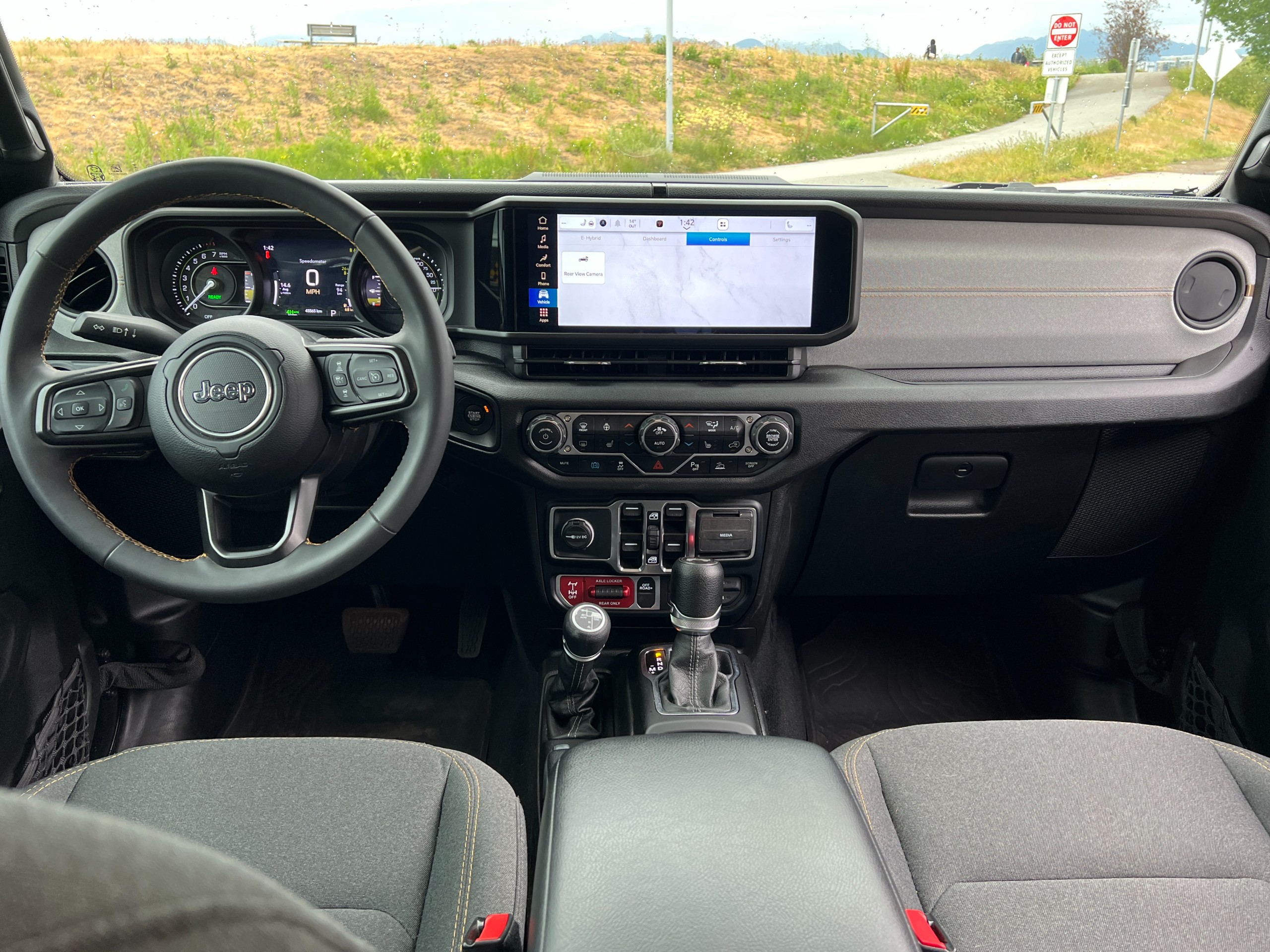 2024 Jeep wrangler sport s 4xe plug-in hybrid | No accident | one owner | BC local - Image 10