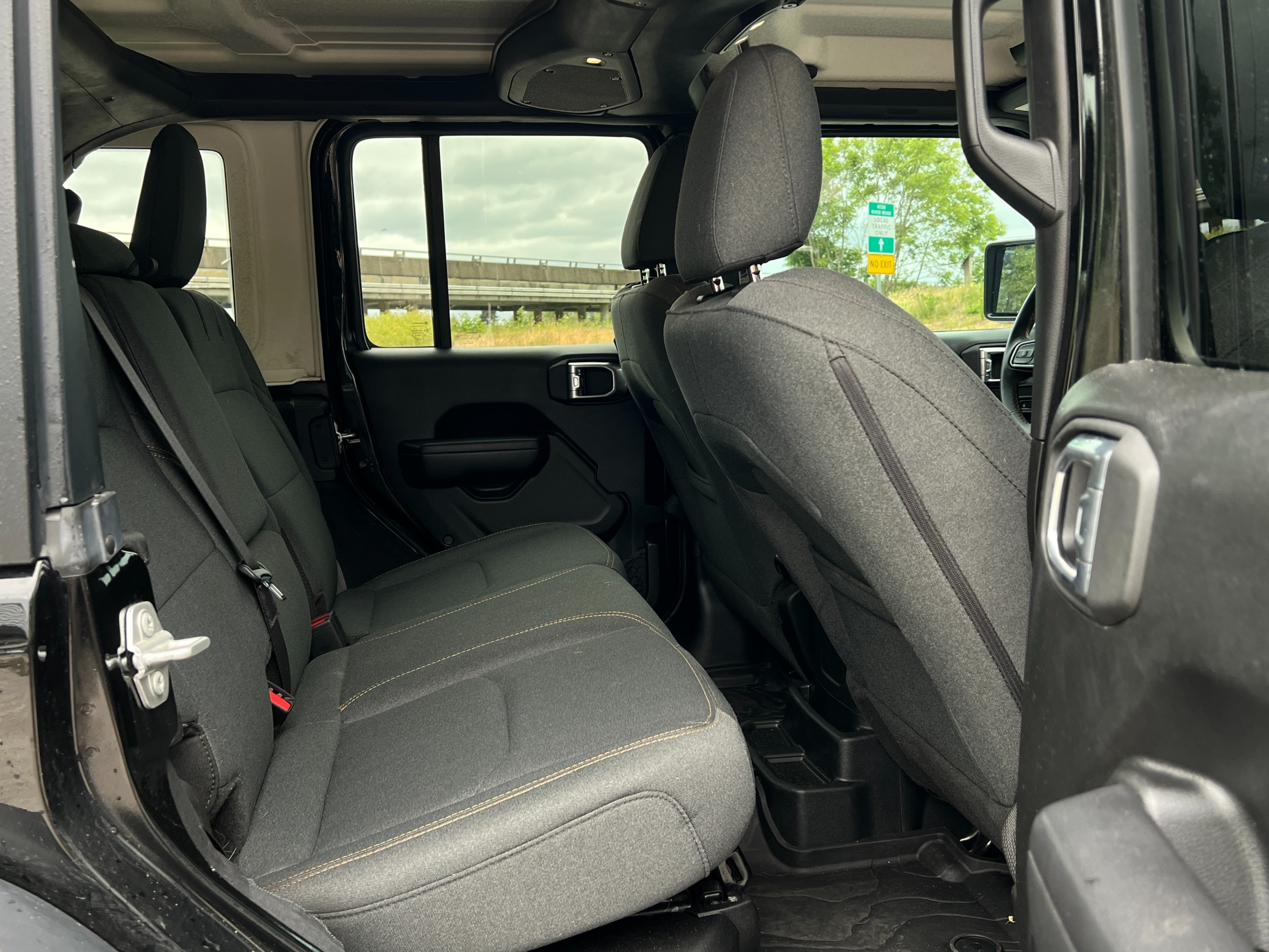 2024 Jeep wrangler sport s 4xe plug-in hybrid | No accident | one owner | BC local - Image 15