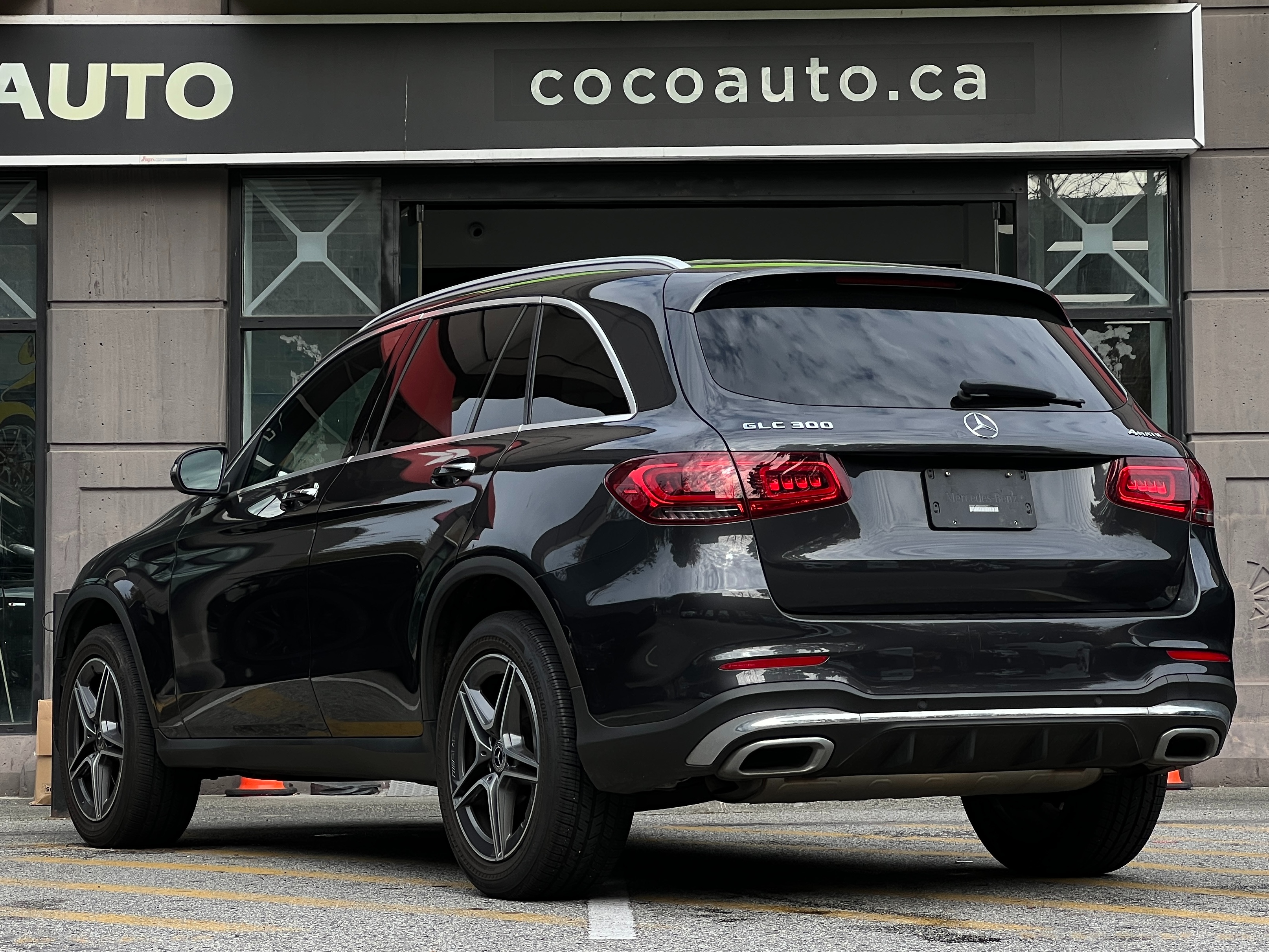 2020 Mercedes-Benz glc300  - Image 6