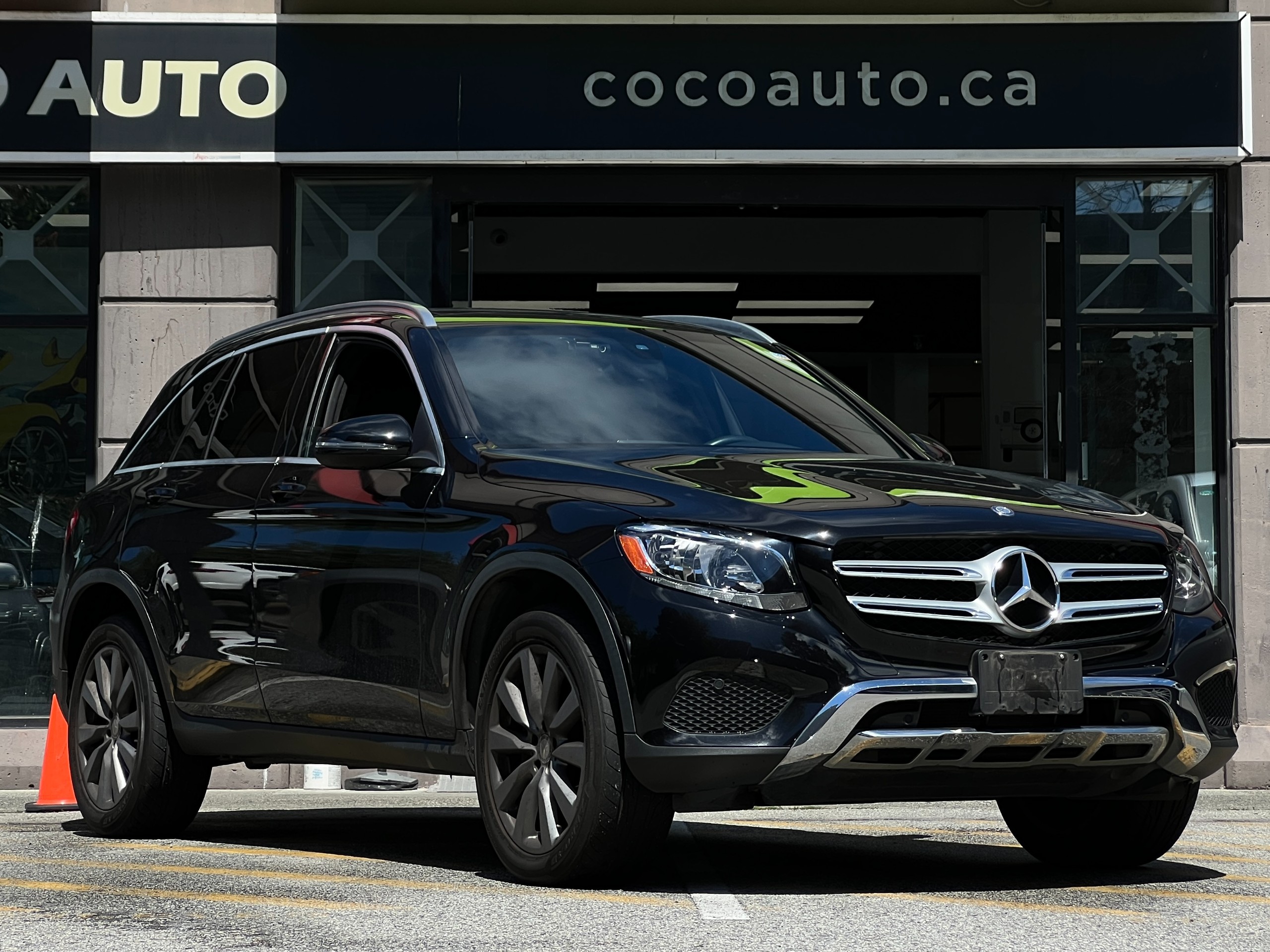 2016 Mercedes-Benz glc300 | BC Local - Image 1