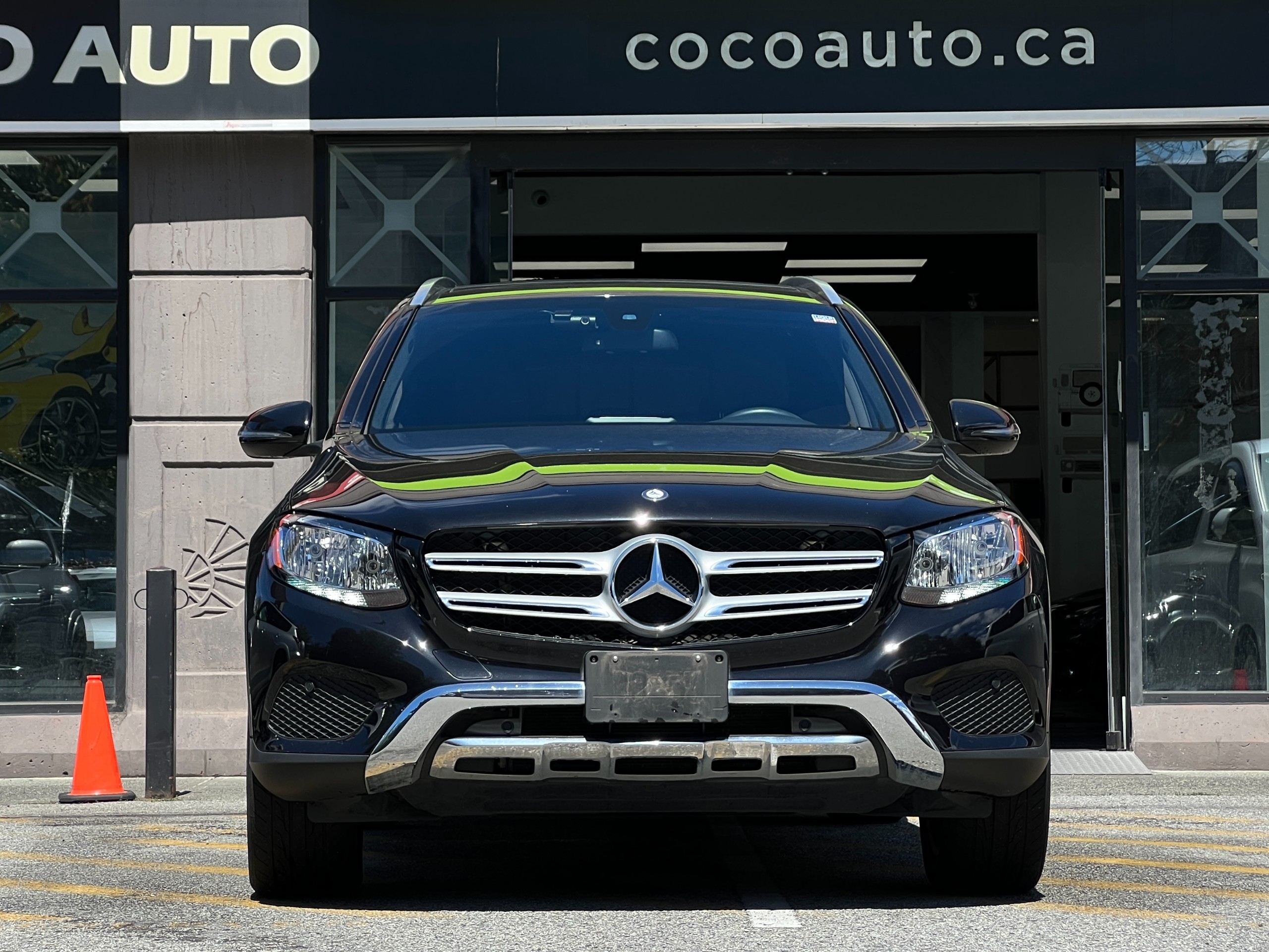 2016 Mercedes-Benz glc300 | BC Local - Image 3