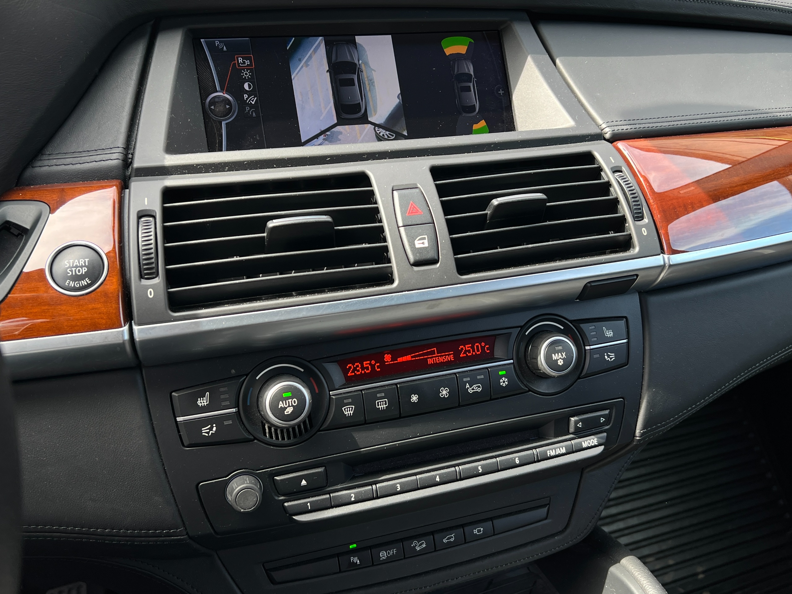 2011 BMW X6 - Image 9