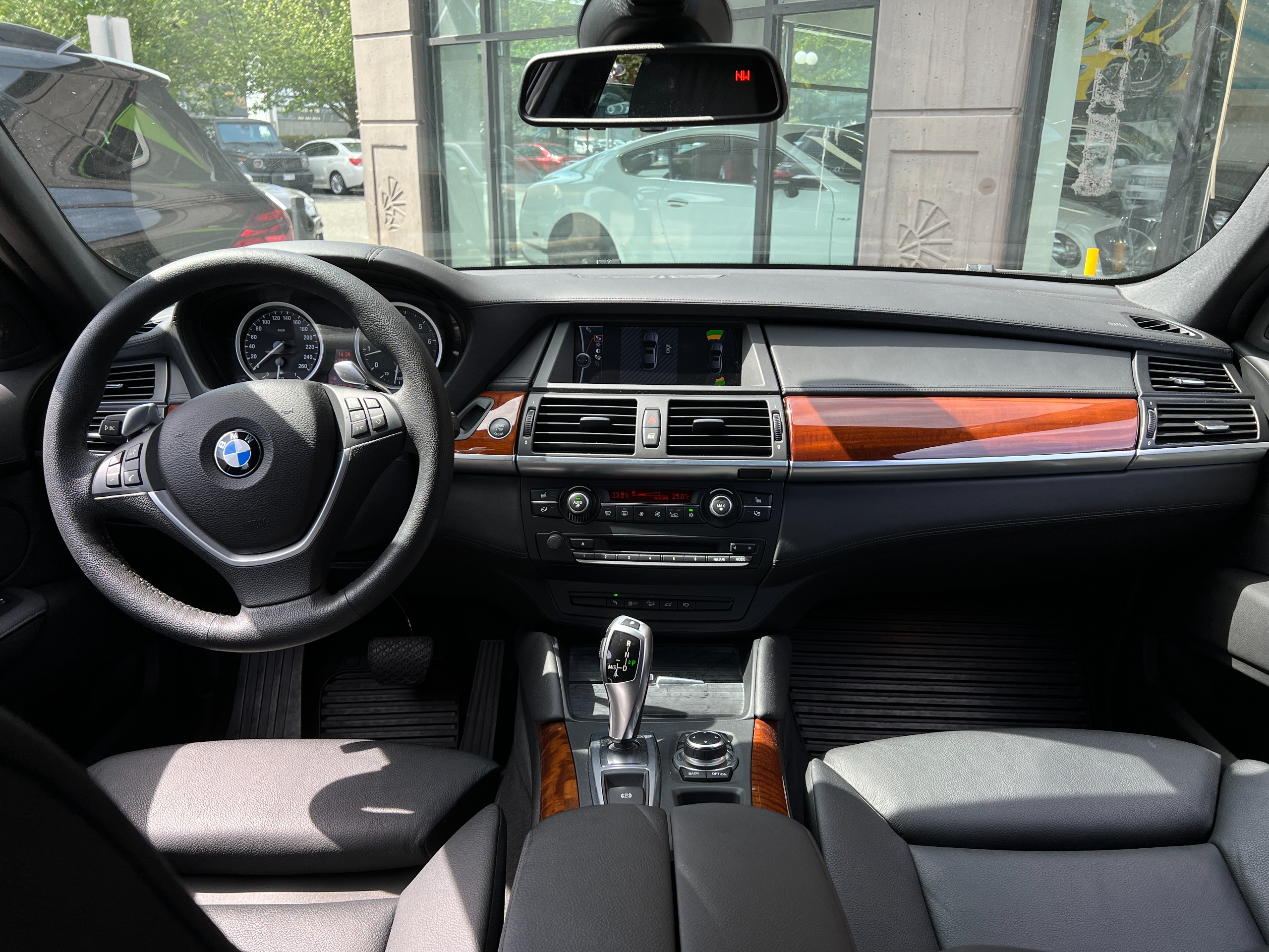 2011 BMW X6 - Image 13