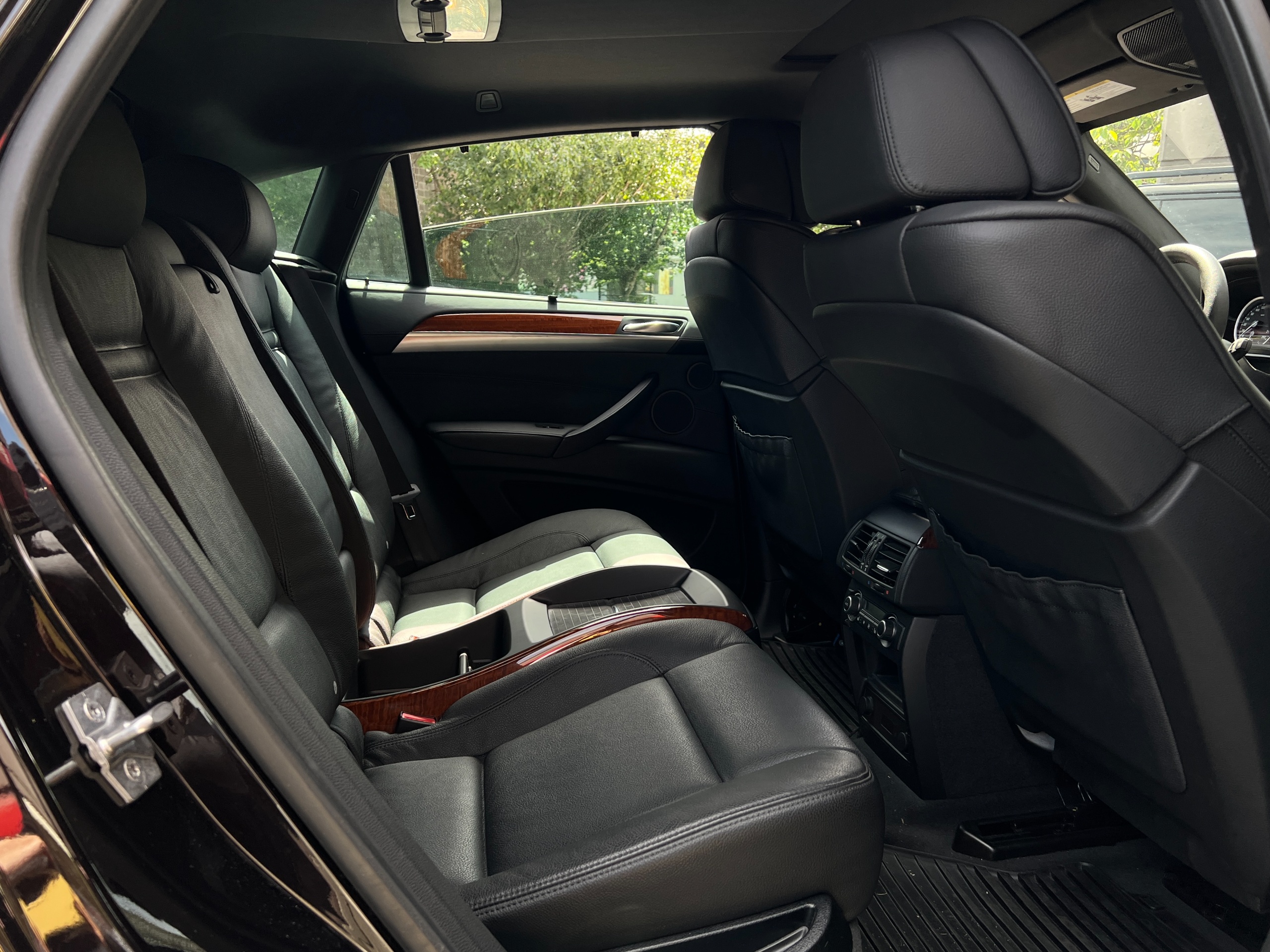 2011 BMW X6 - Image 16