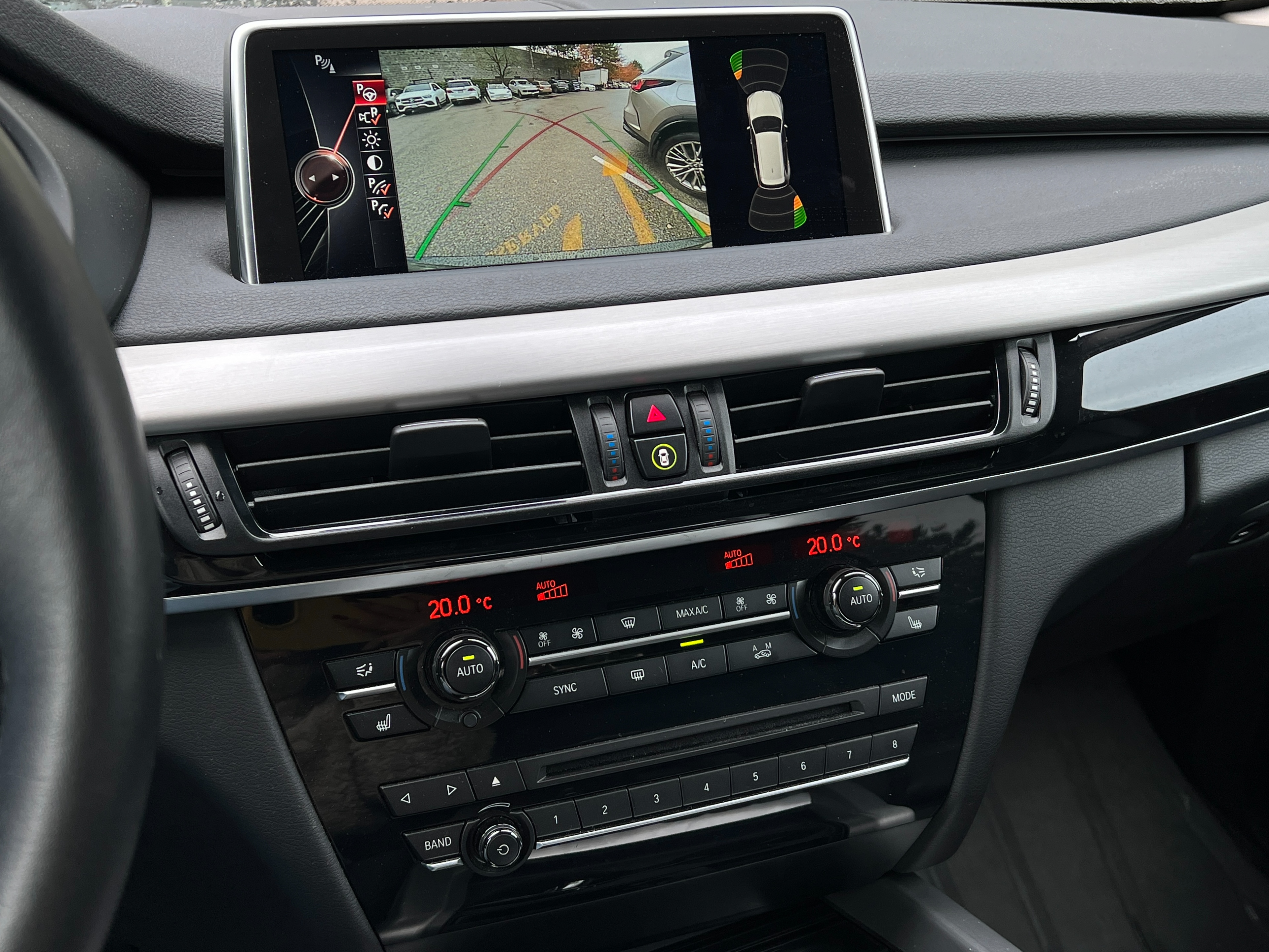 2016 BMW X5 xDrive50i ｜ No accident | BC Local - Image 10