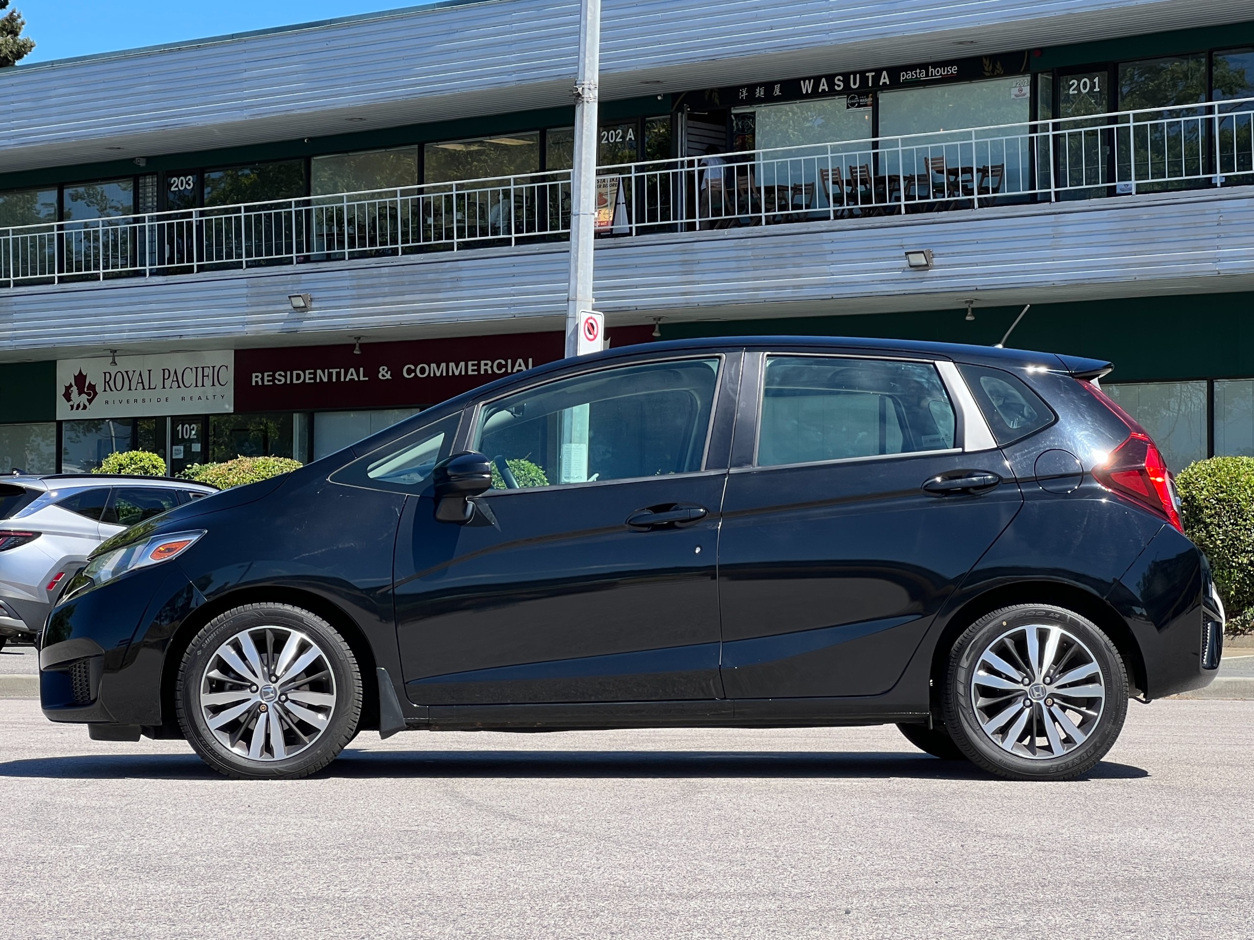 2017 Honda fit | BC Local - Image 4