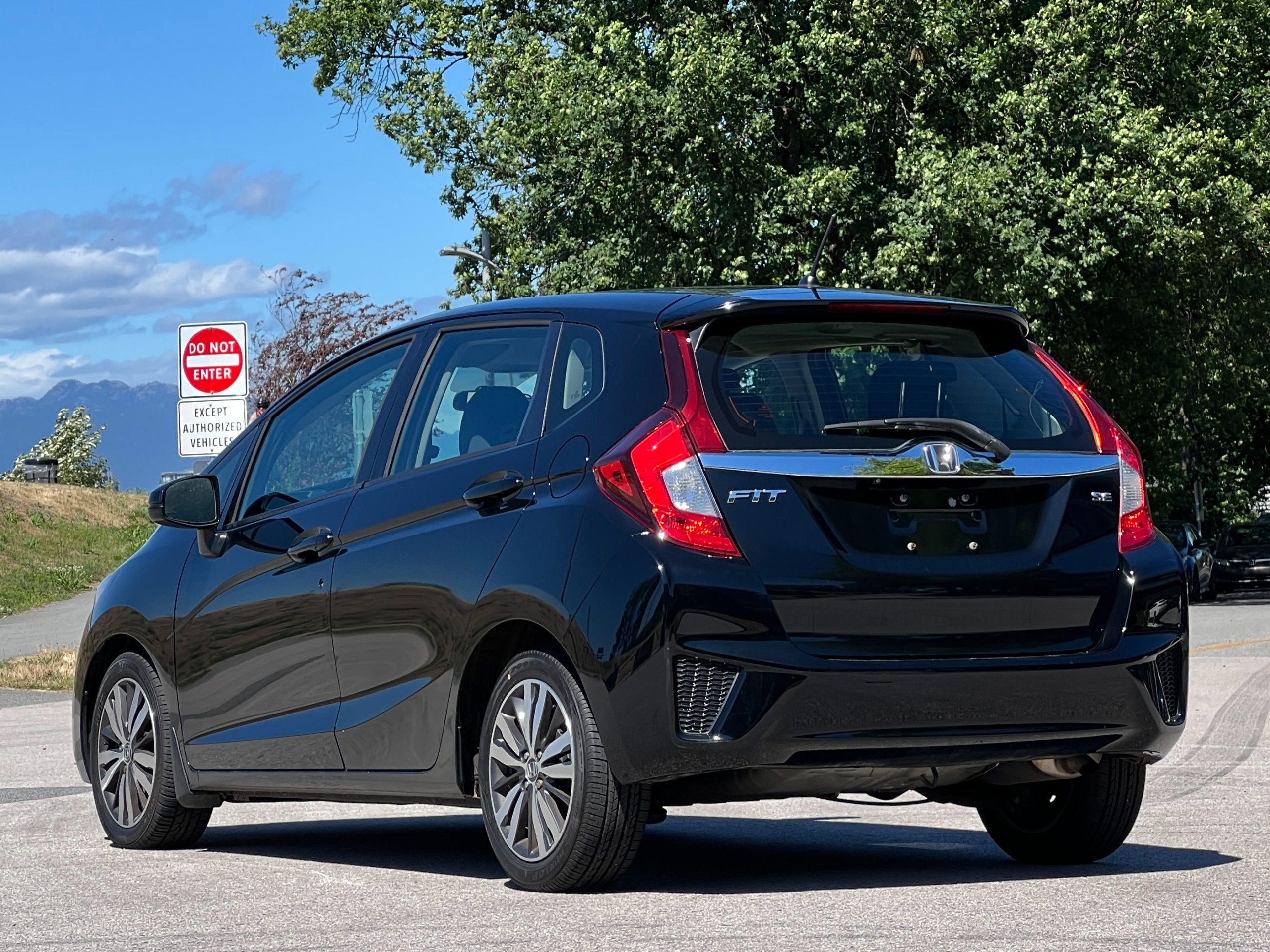 2017 Honda fit | BC Local - Image 6