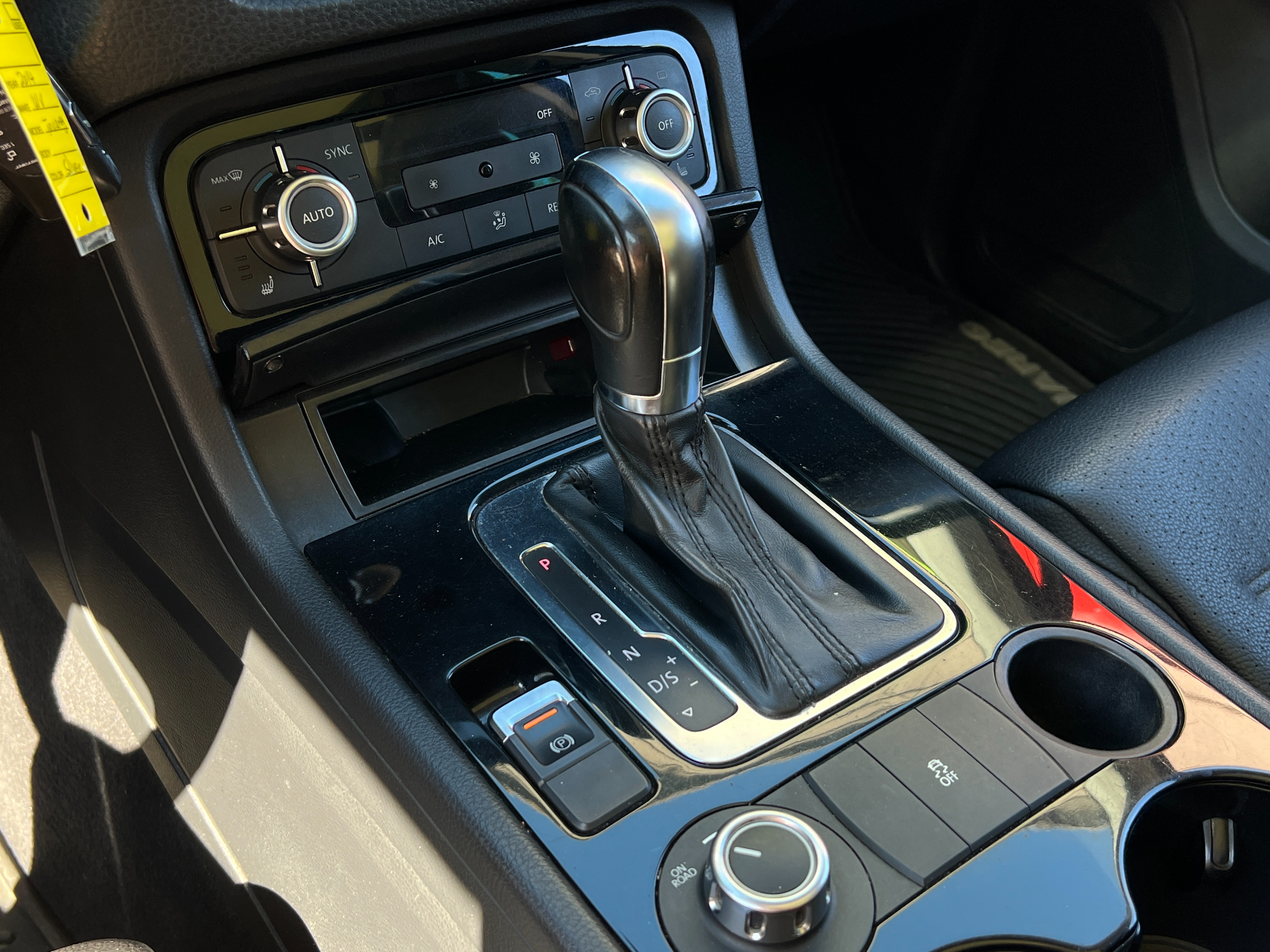 2014 Volkswagen touareg - Image 11