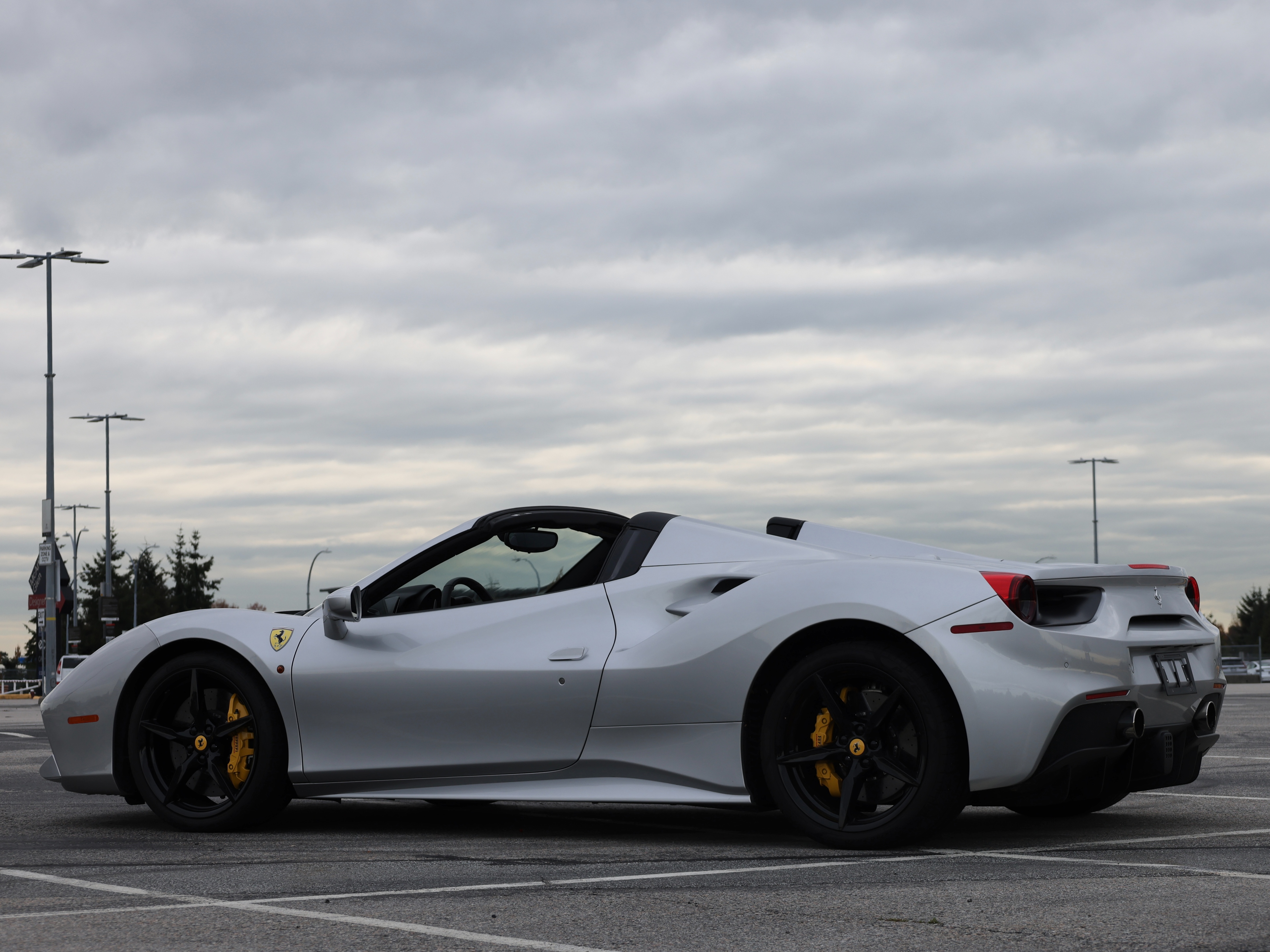 2017 Ferrari 488 spider | bc local | low km - Image 8