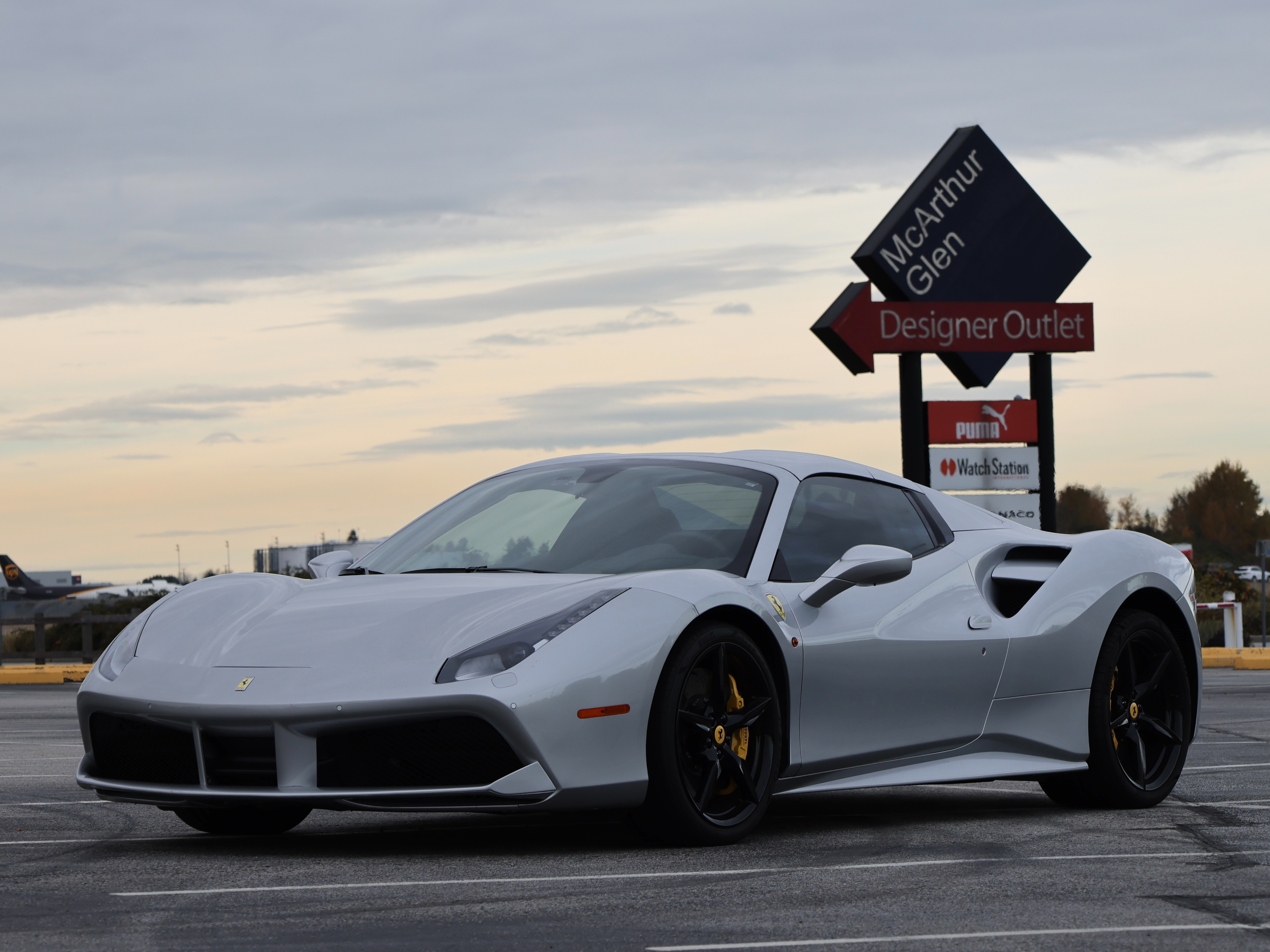 2017 Ferrari 488 spider | bc local | low km - Image 7