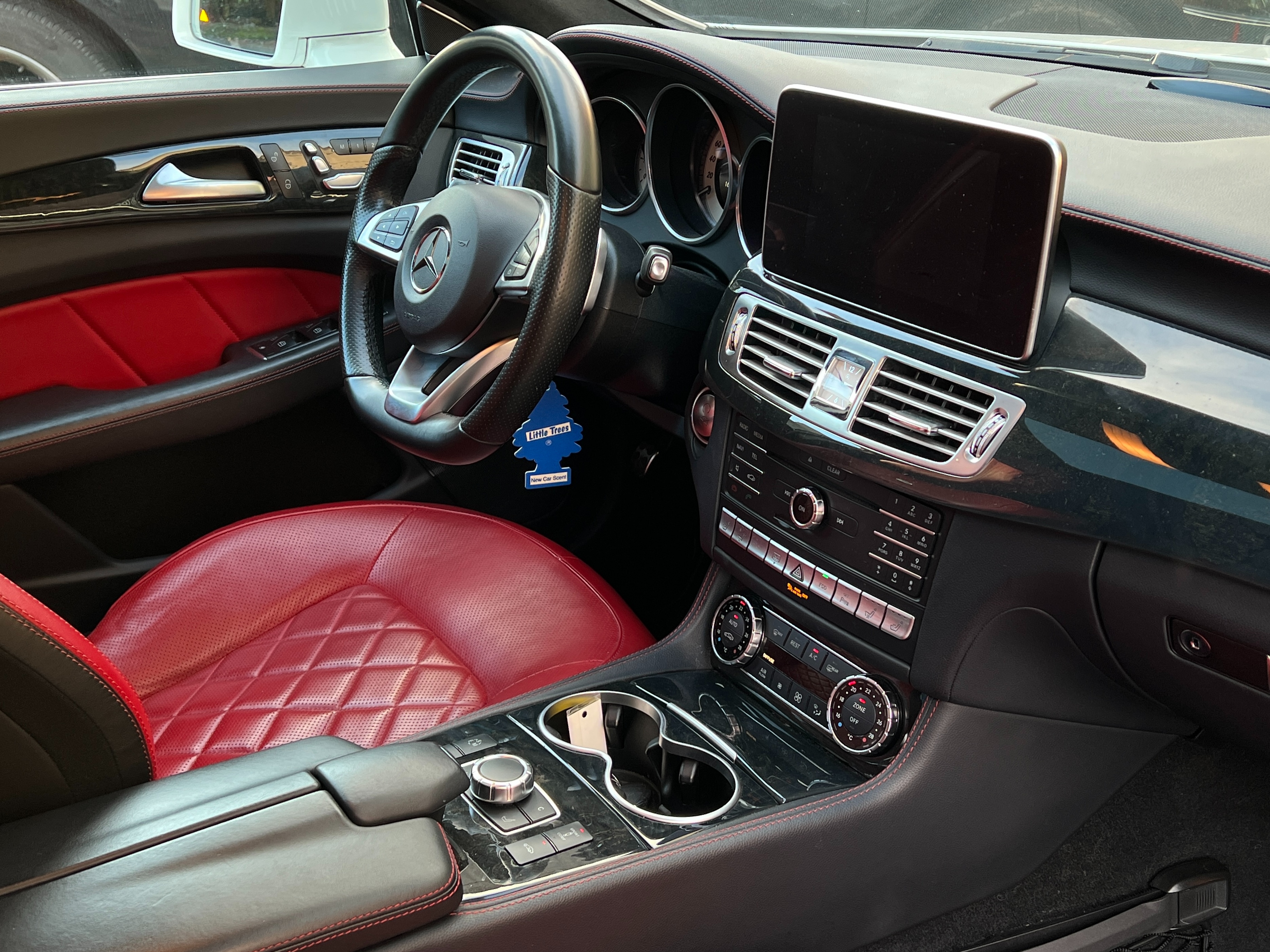 2016 Mercedes-Benz cls550 4matic | BC Local - Image 9