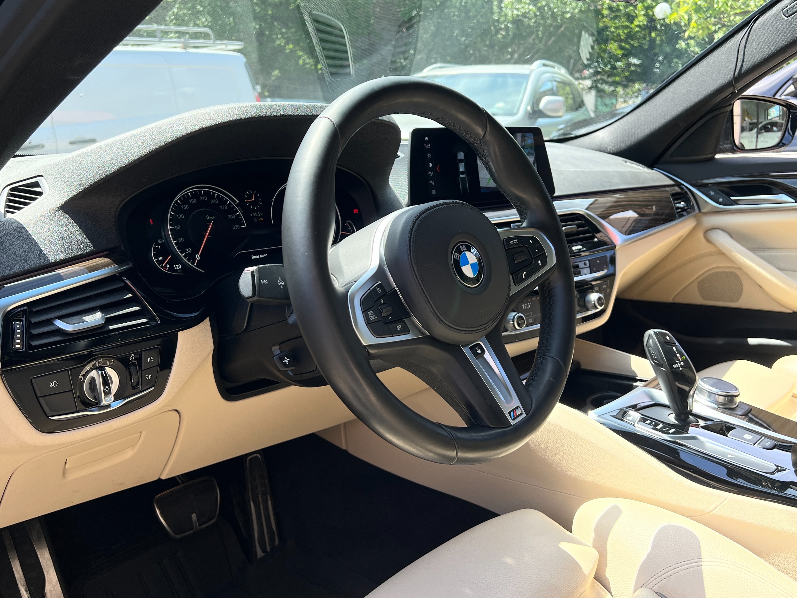 2018 BMW 530 XI - Image 8