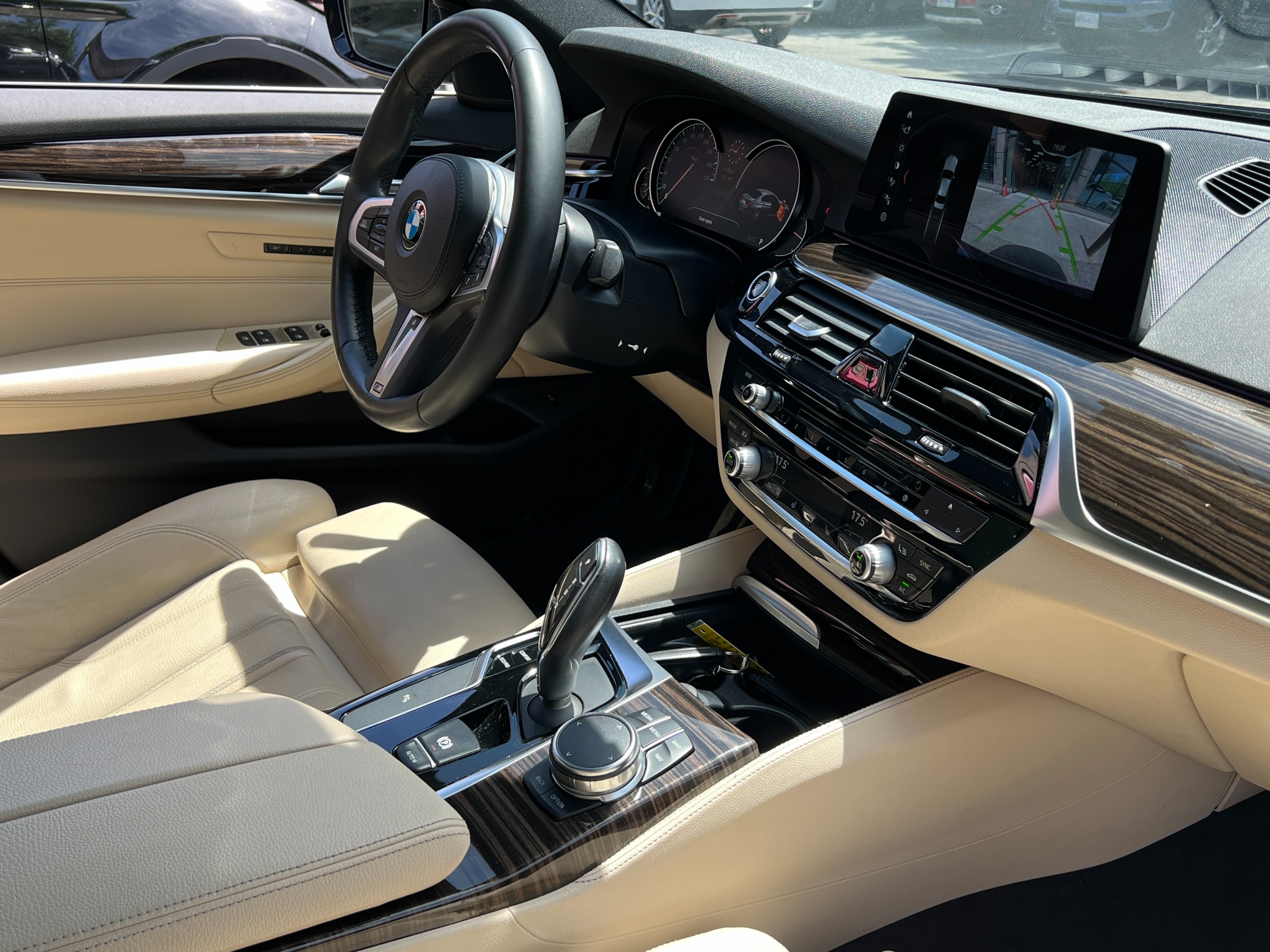 2018 BMW 530 XI - Image 14