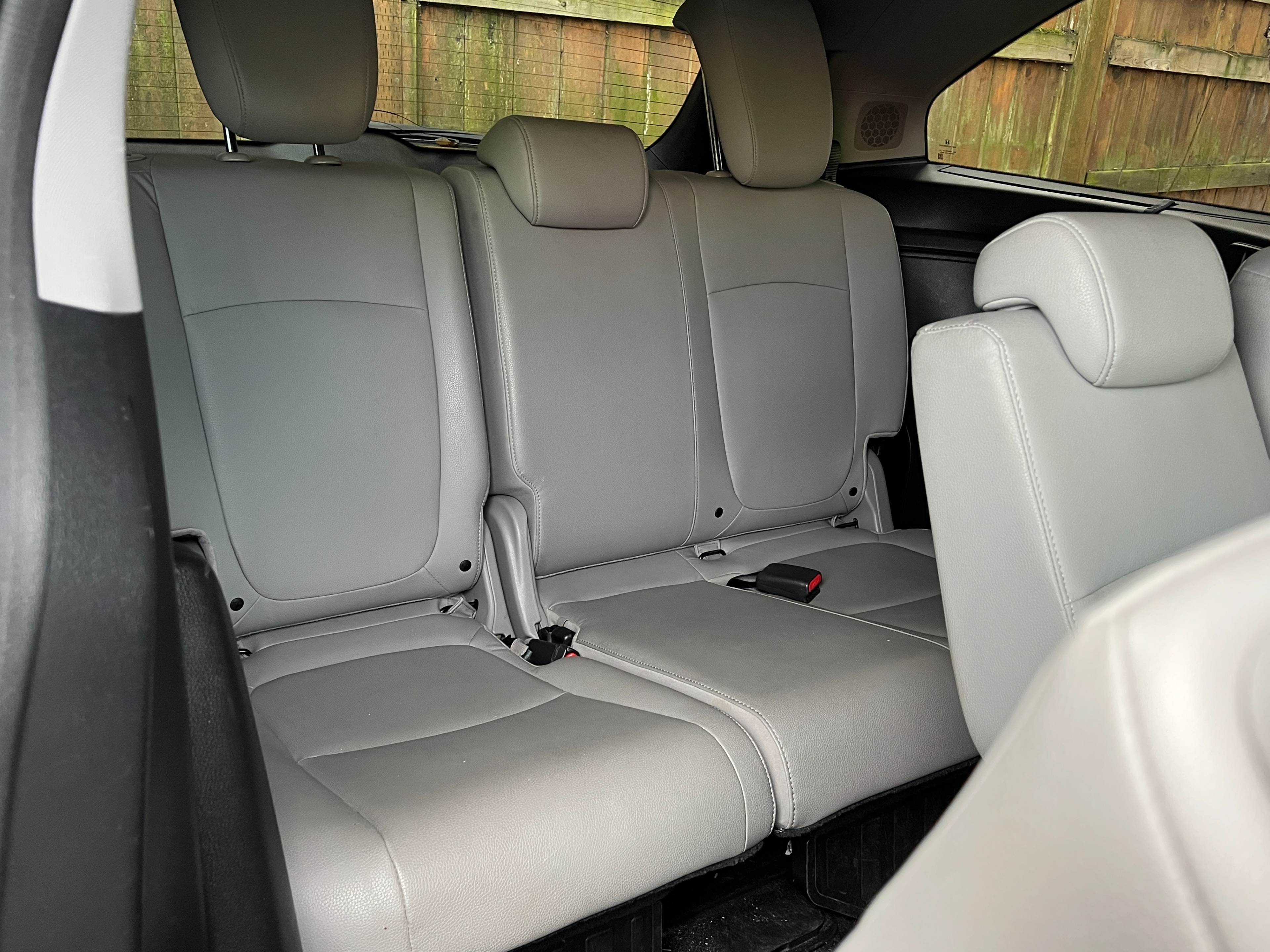 2018 Honda odyssey touring | No accident | one owner | bc local - Image 17