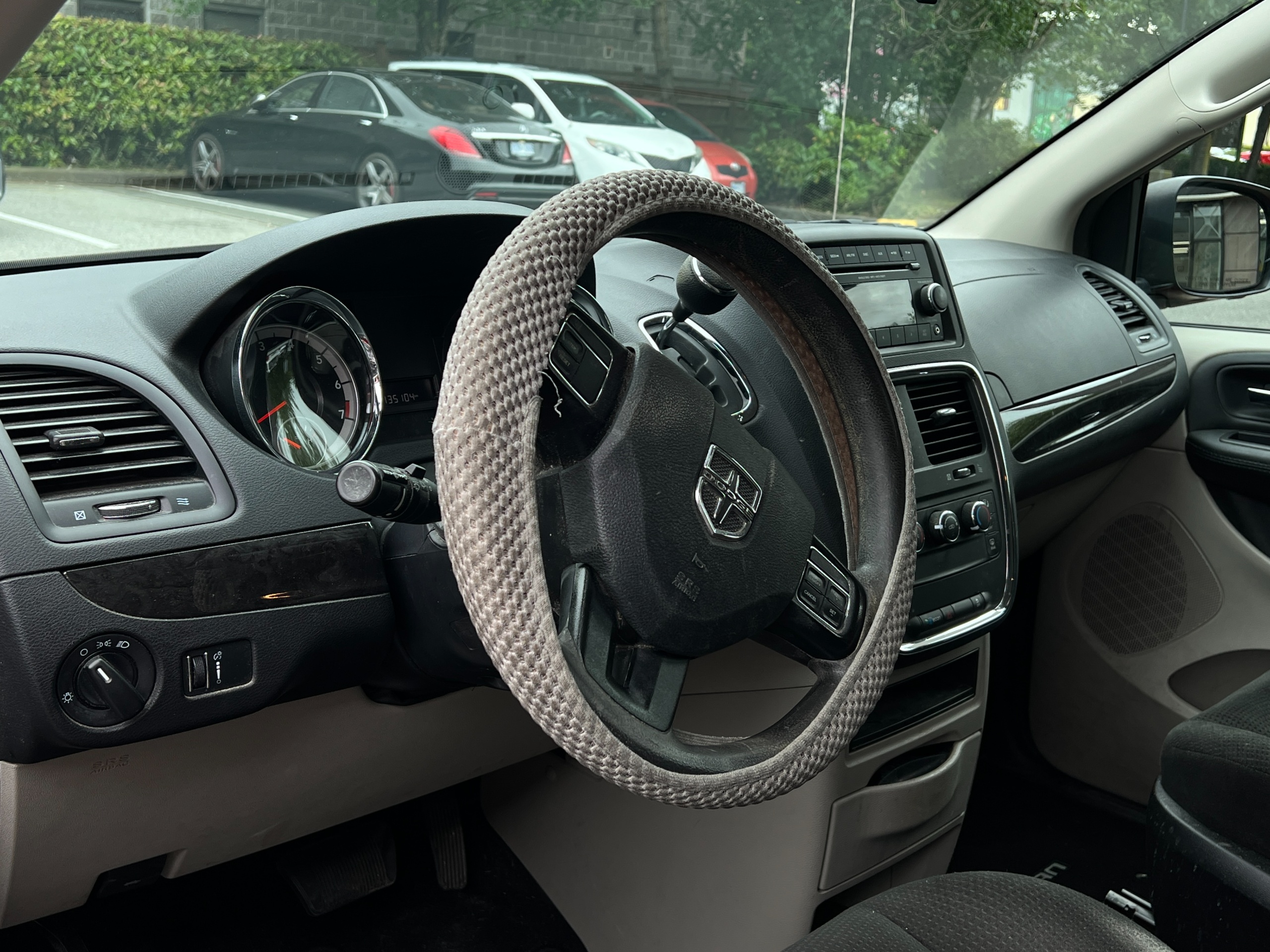 2015 Dodge Grand Caravan - Image 8