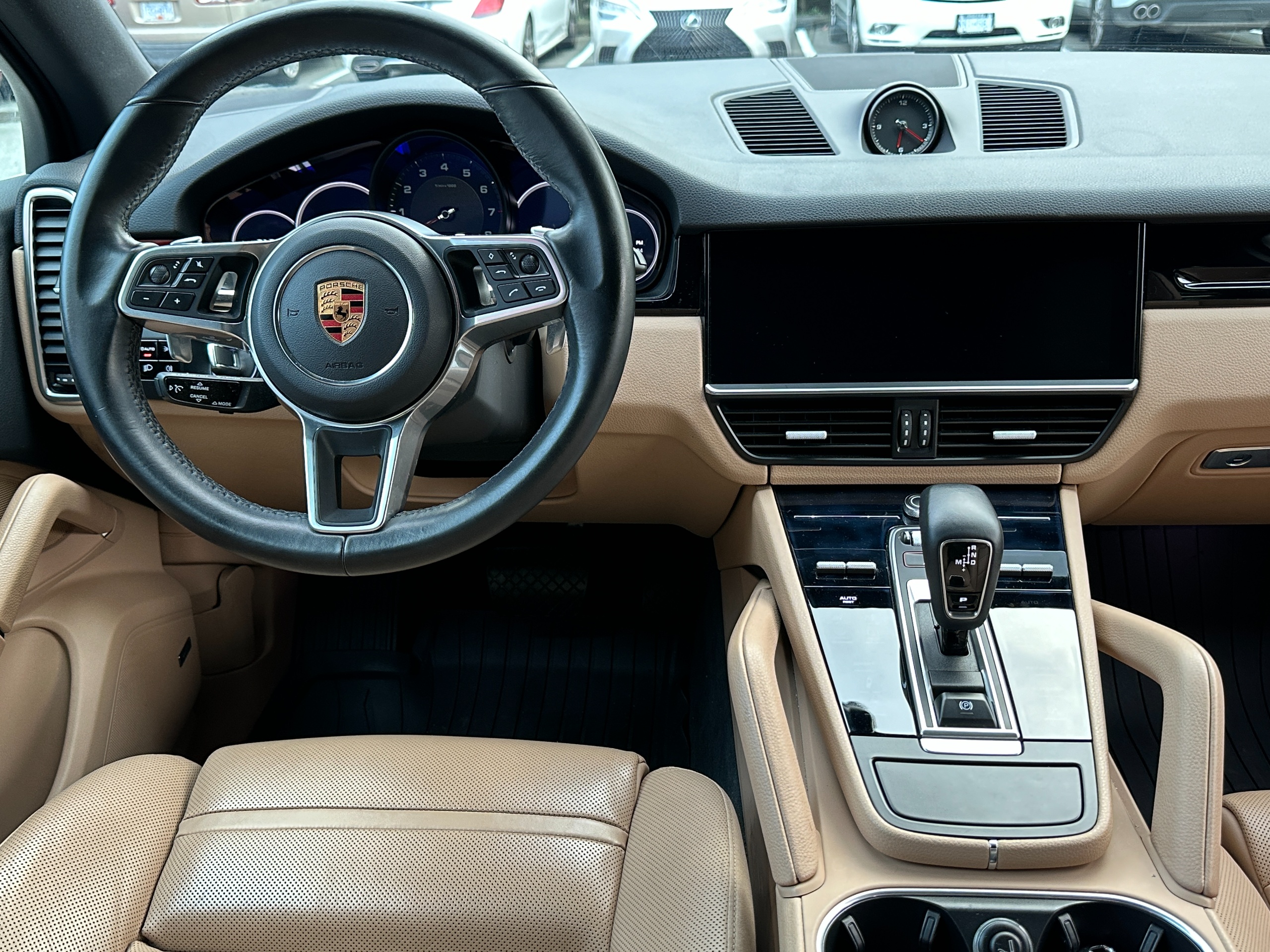 2019 Porsche Cayenne - Image 16