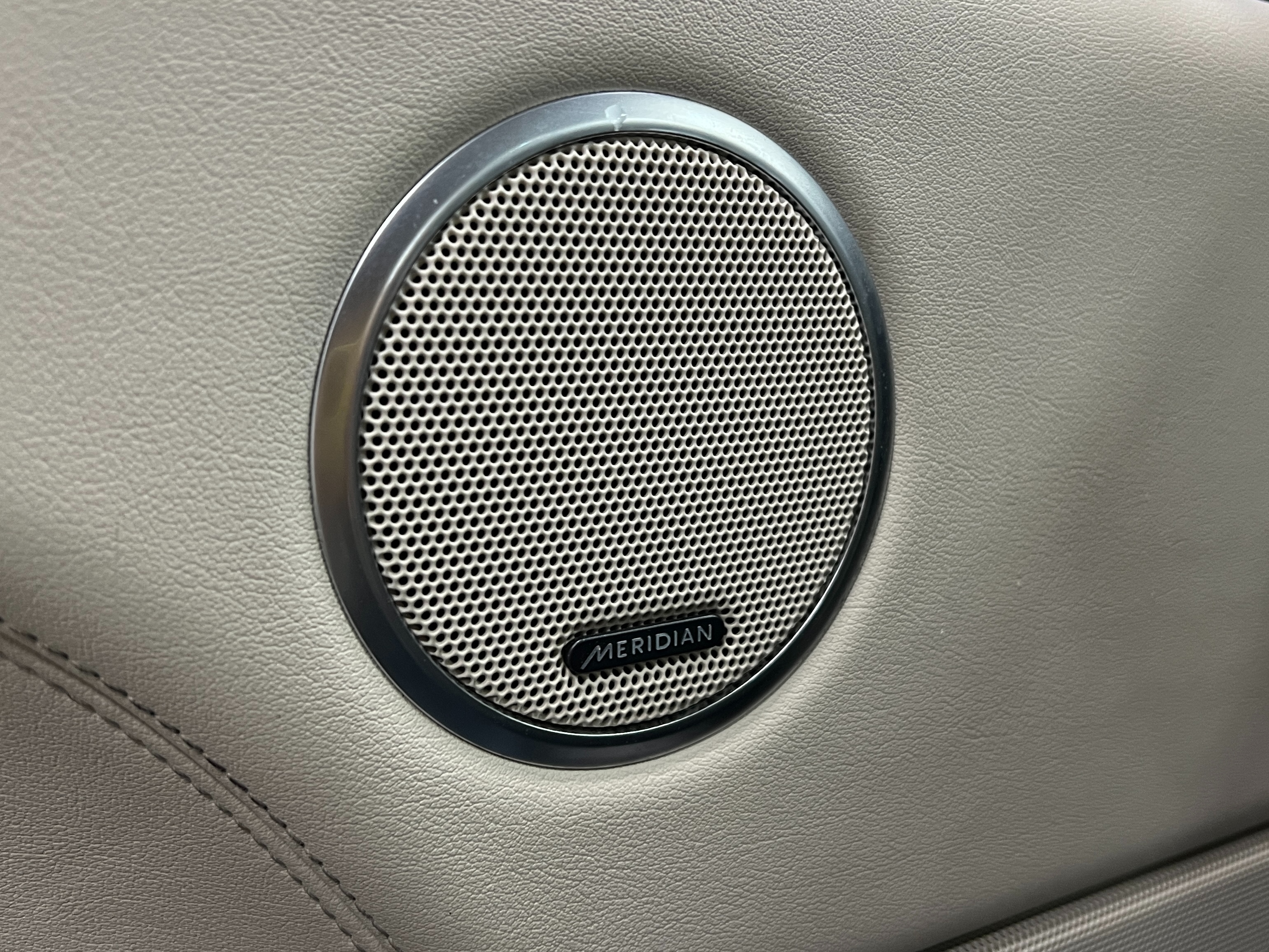 2014 Land Rover Range Rover Supercharged | No accident | BC Local - Image 9