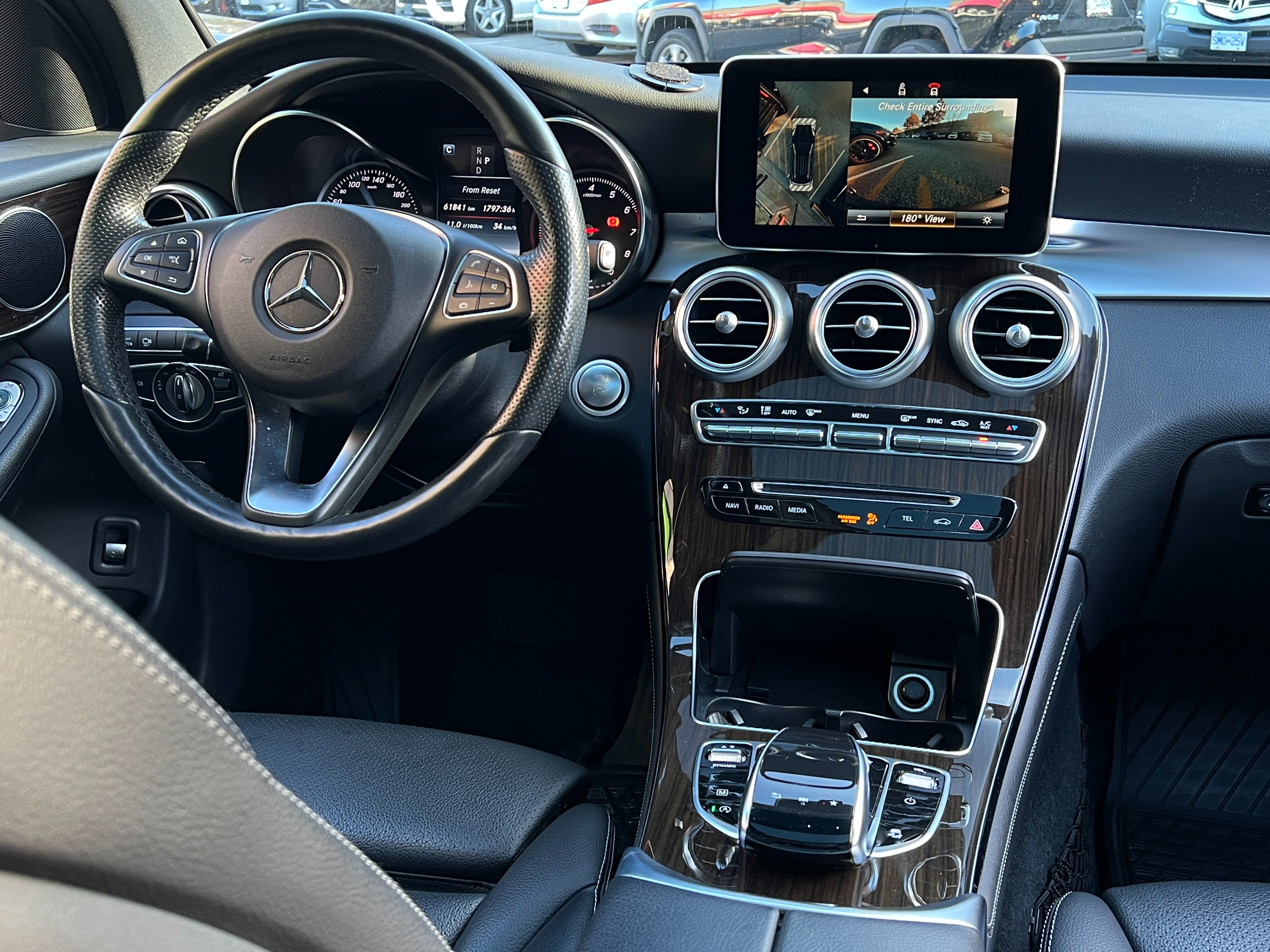 2018 Mercedes-Benz glc300 | BC Local - Image 14