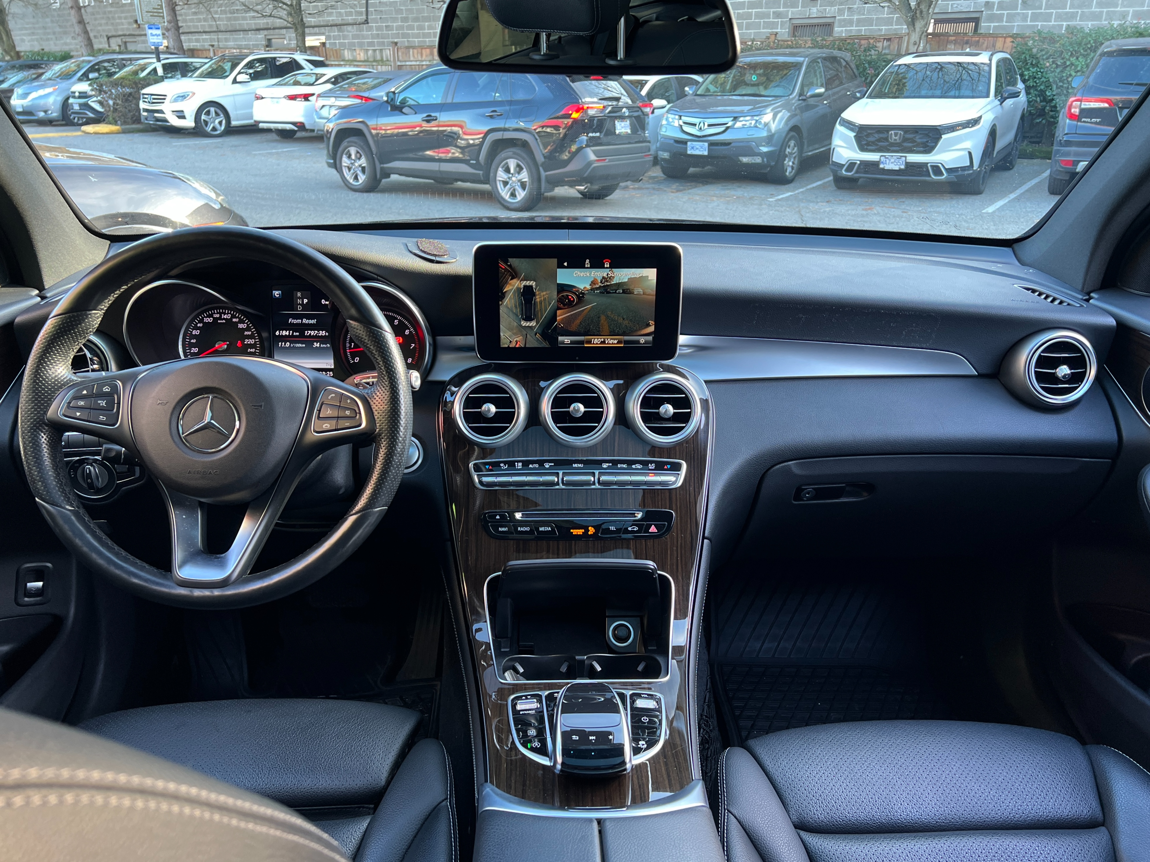 2018 Mercedes-Benz glc300 | BC Local - Image 12