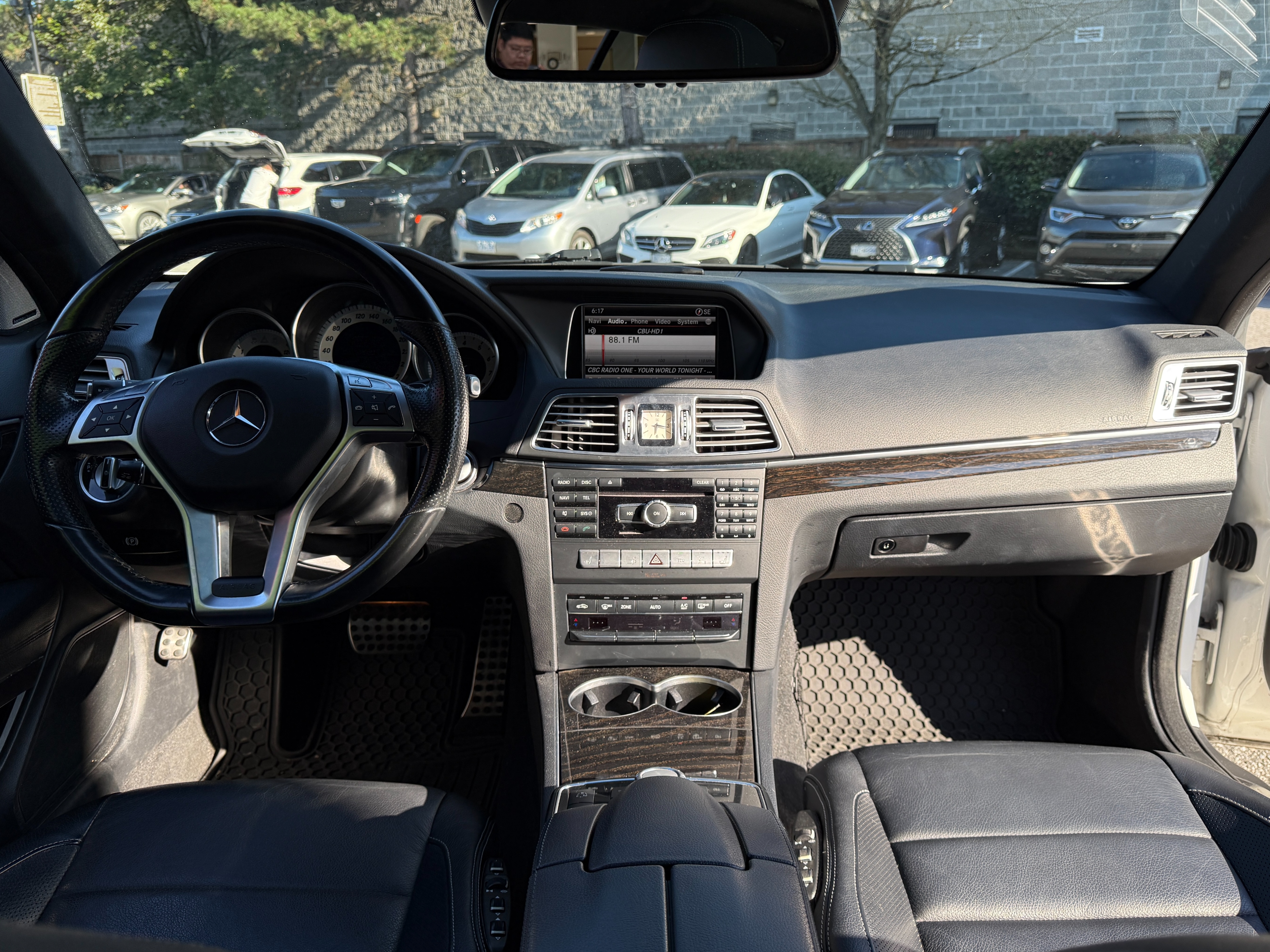 2015 Mercedes-Benz E400 - Image 9