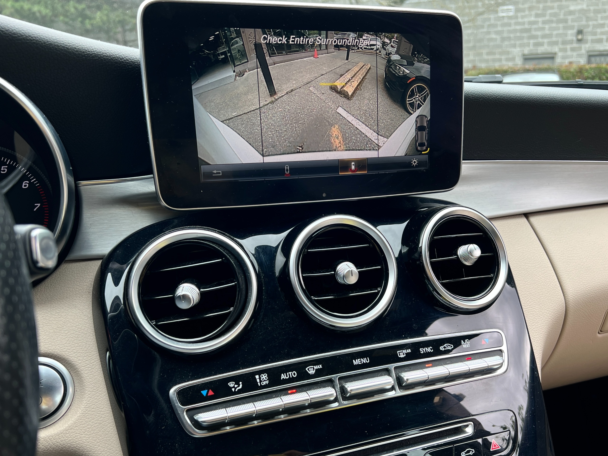 2015 Mercedes-Benz C300 - Image 14