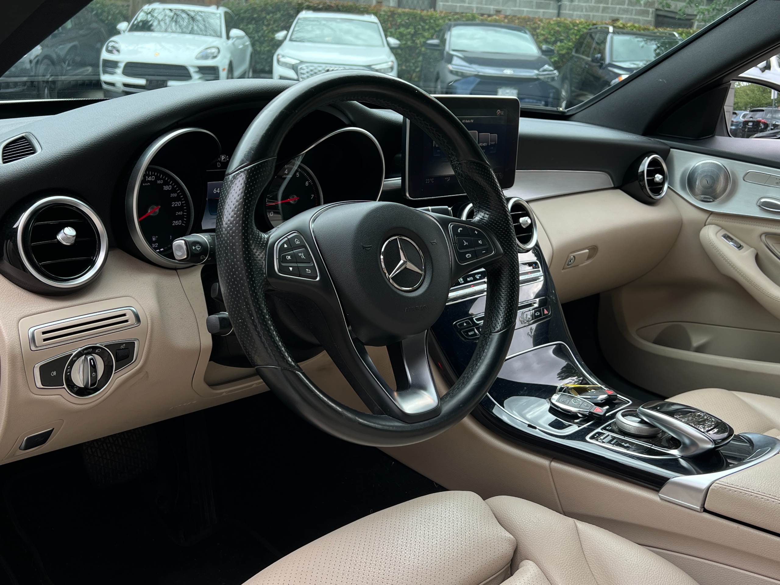 2015 Mercedes-Benz C300 - Image 13
