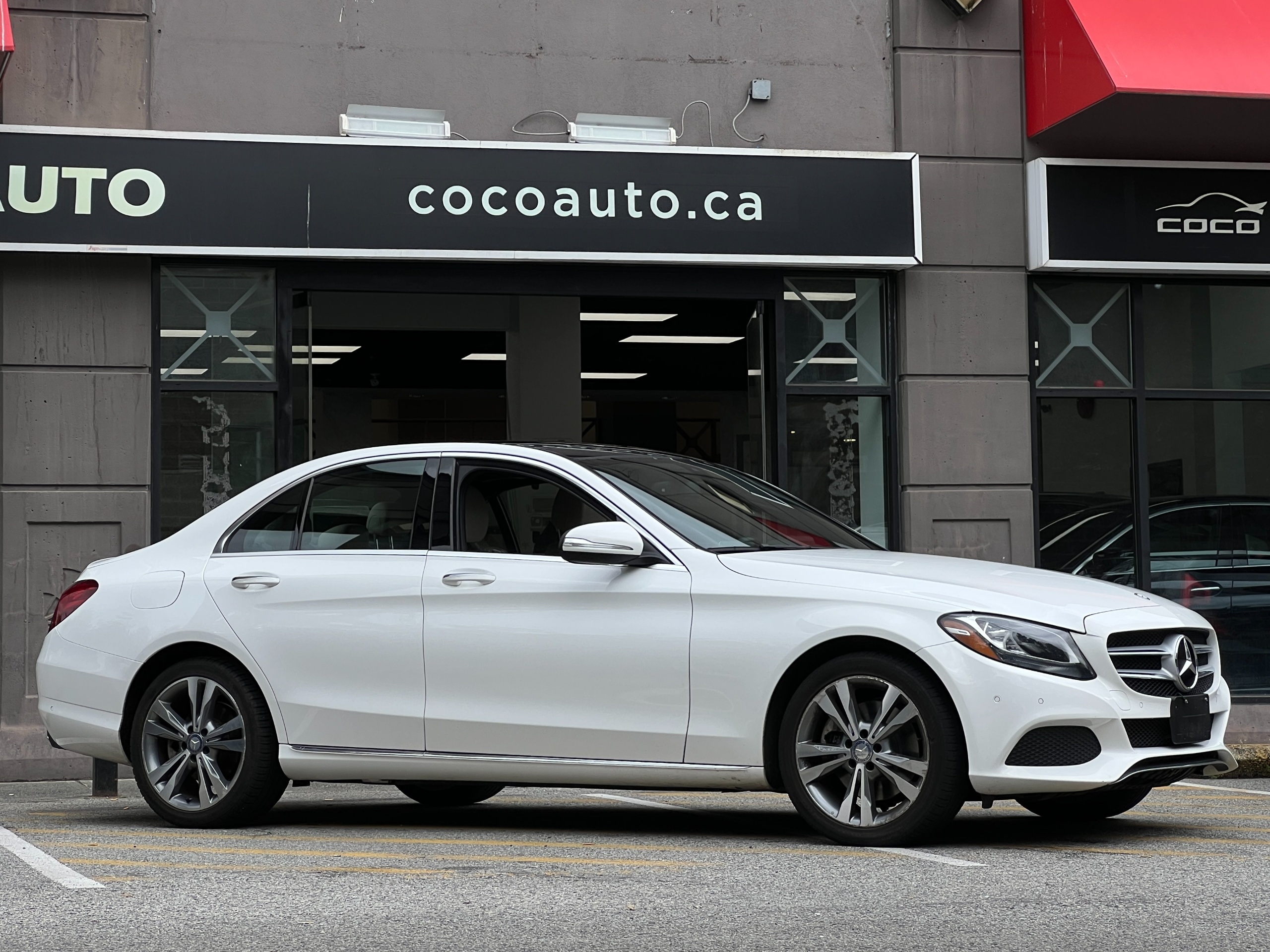 2015 Mercedes-Benz C300 - Image 2