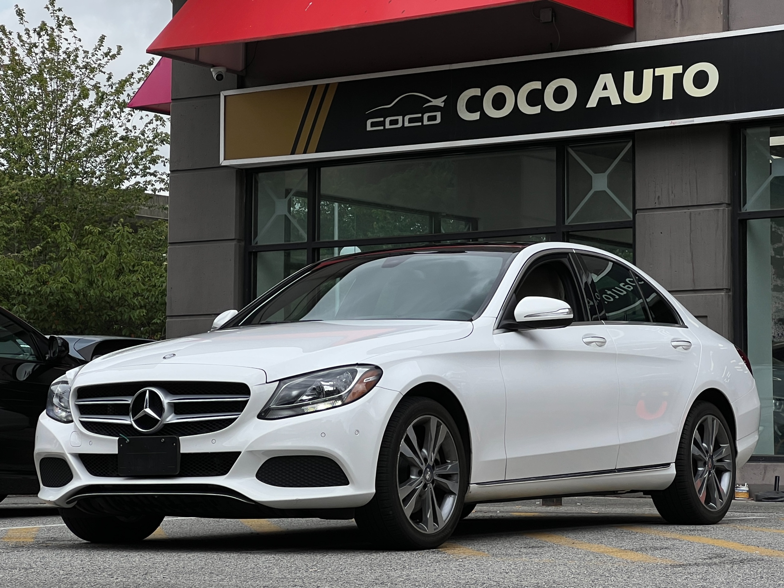 2015 Mercedes-Benz C300 - Image 4