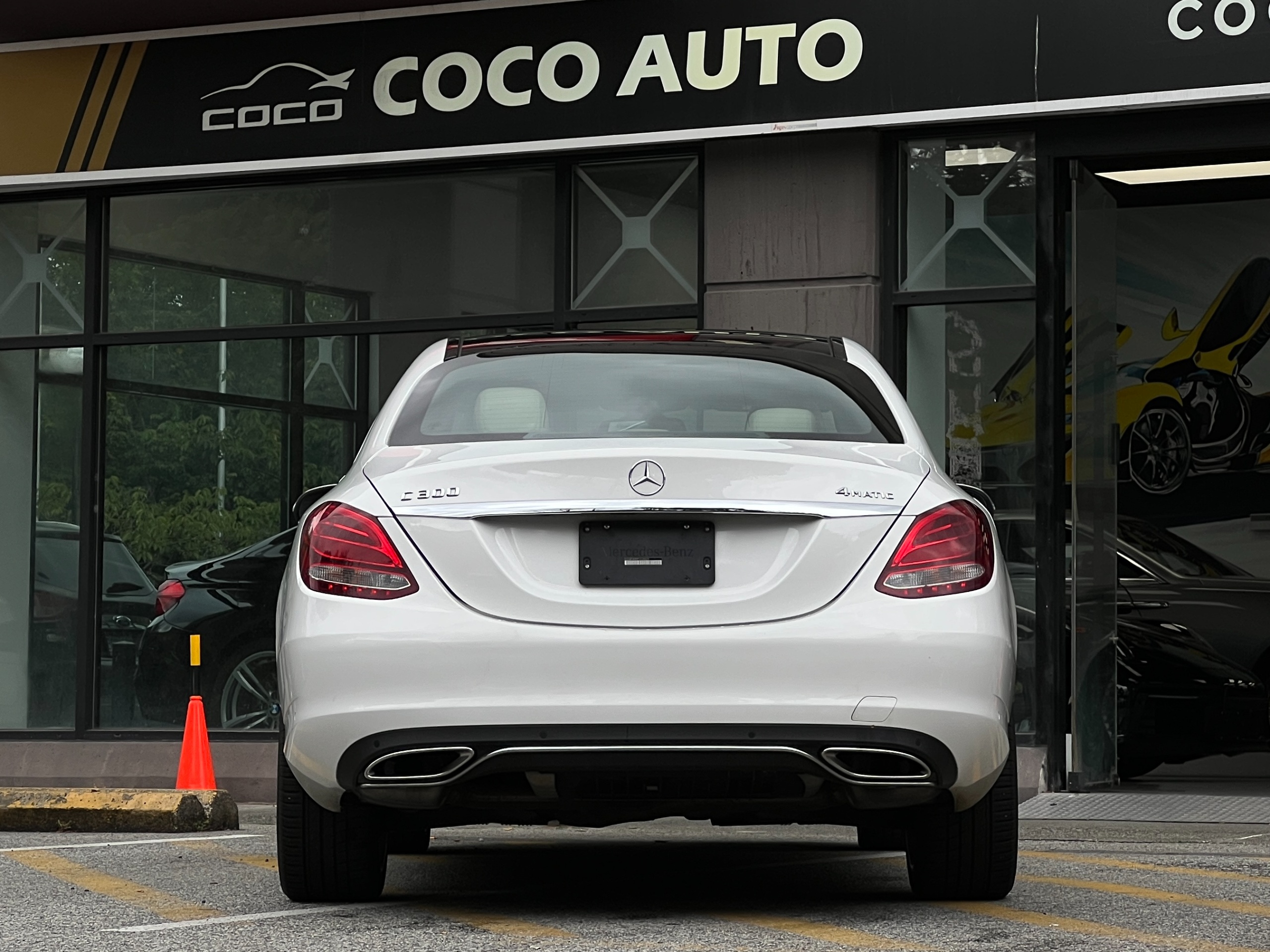 2015 Mercedes-Benz C300 - Image 5
