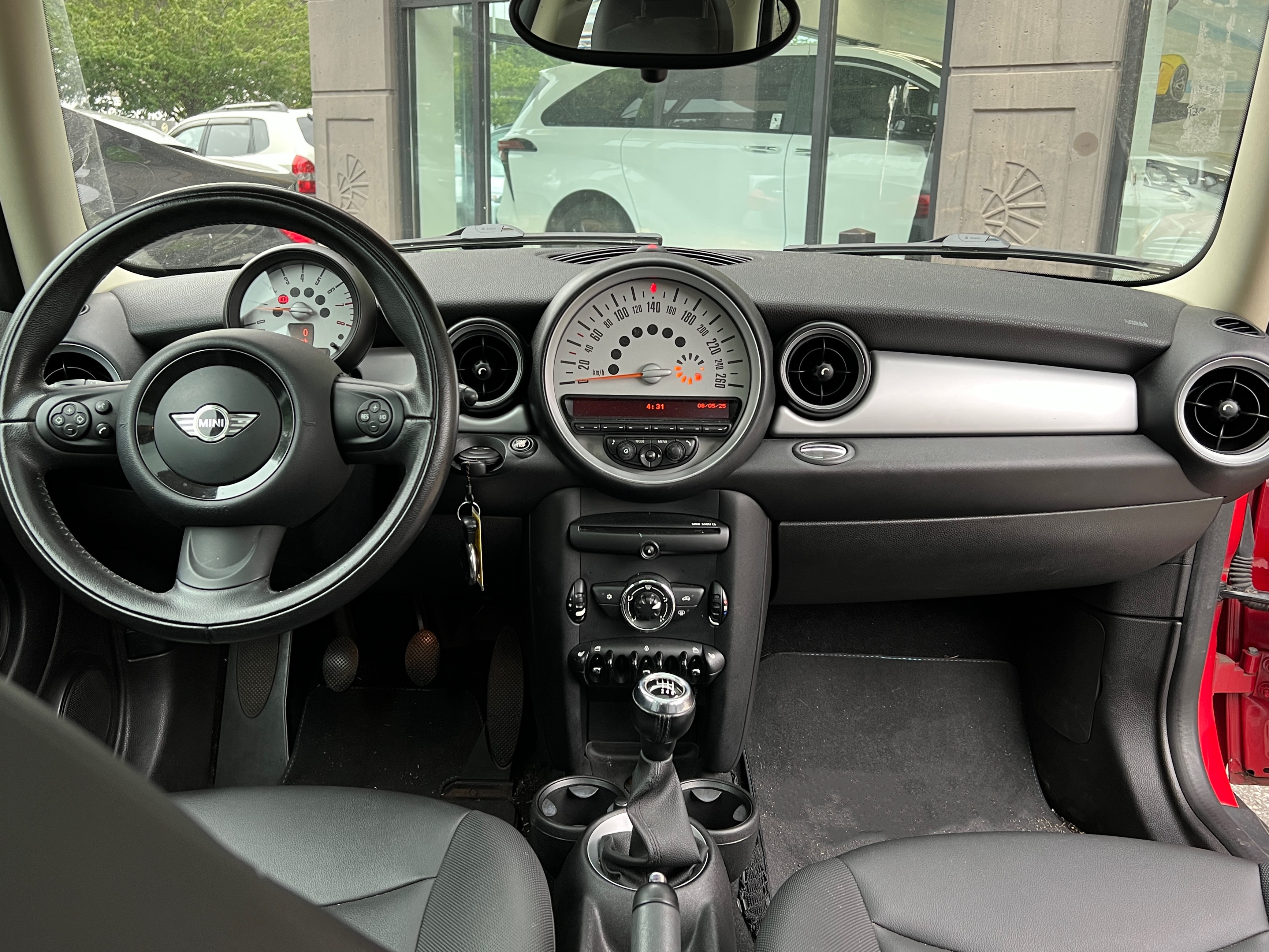 2012 Mini Cooper - Image 12